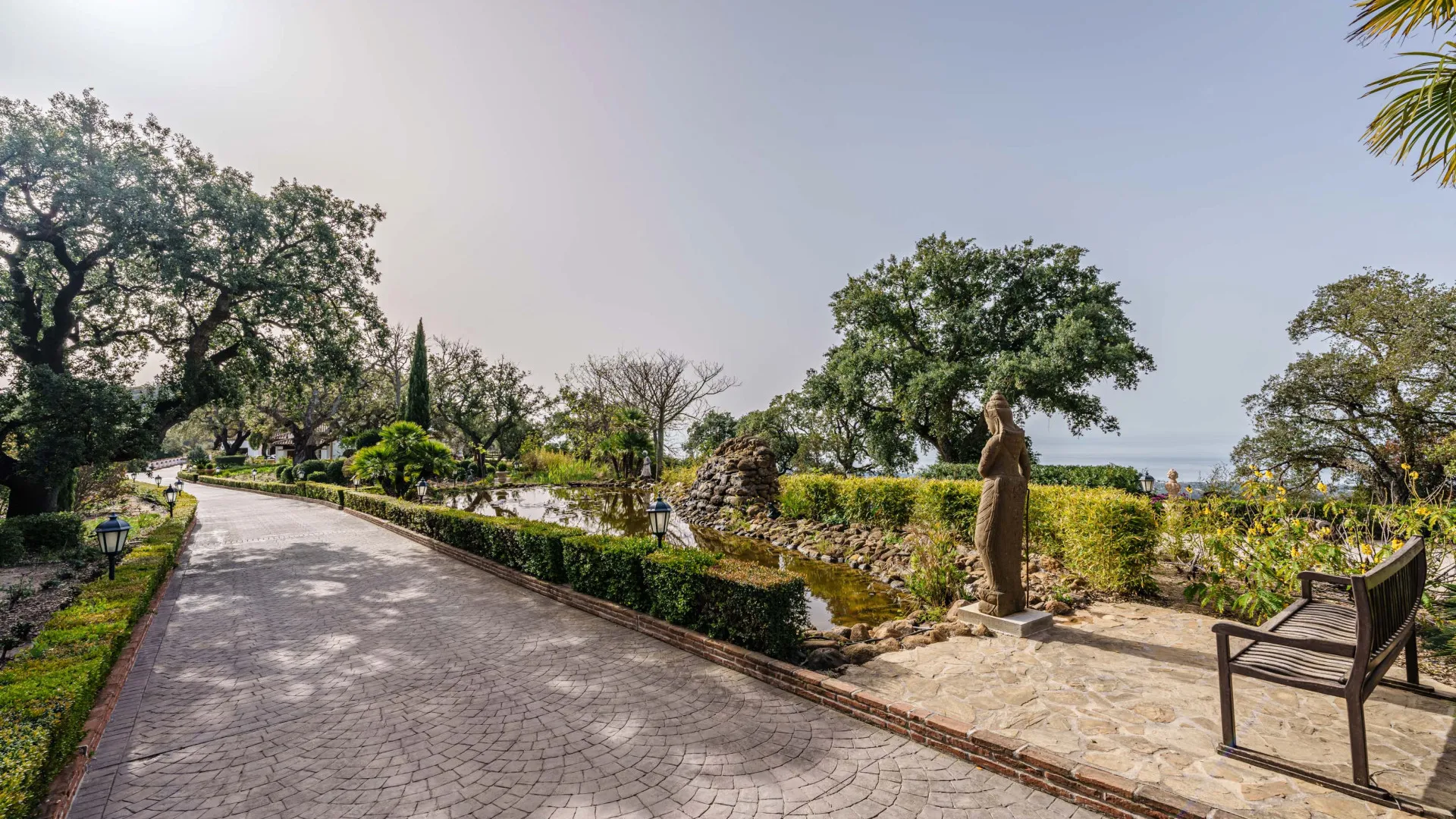 For sale finca in La Mairena with 7 bedrooms