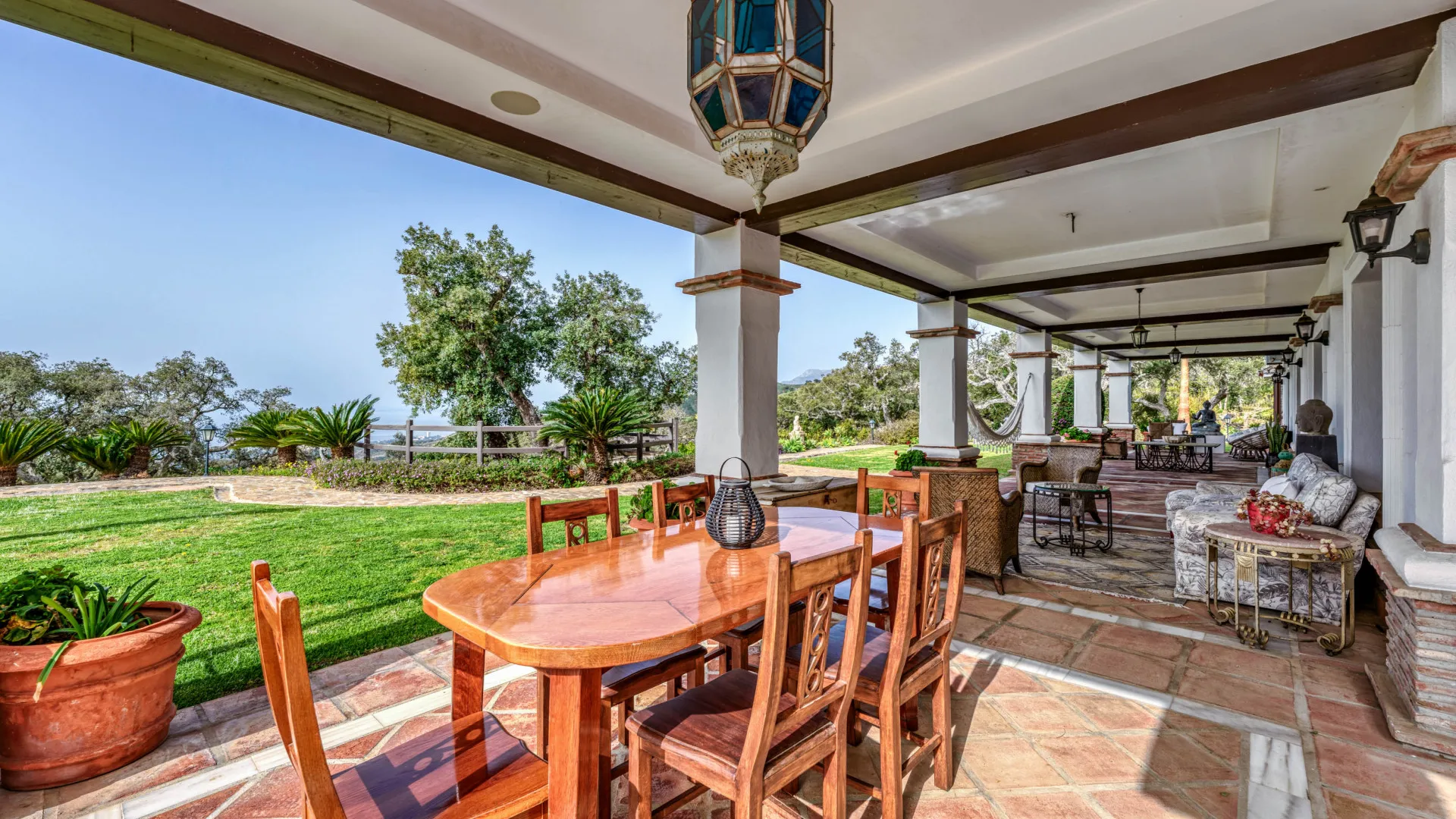 For sale finca in La Mairena with 7 bedrooms