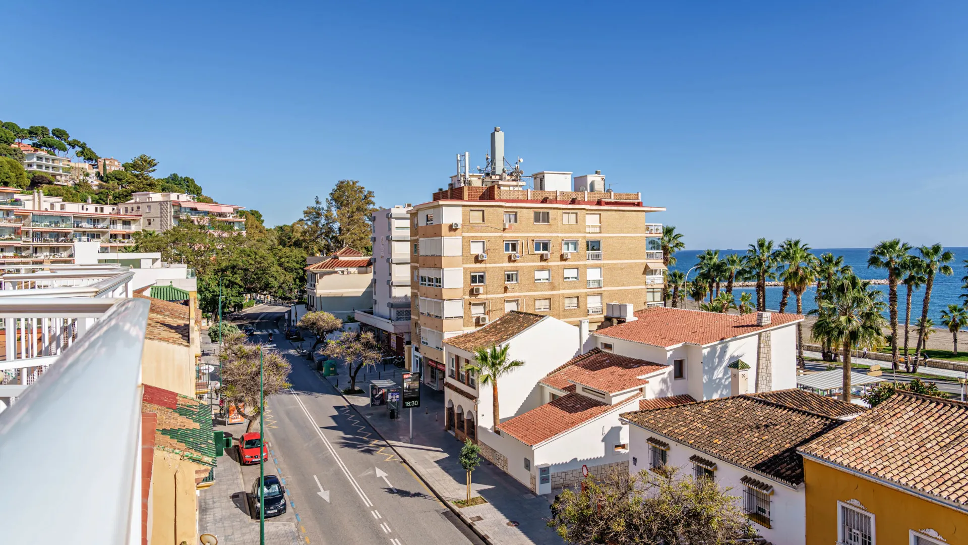 Ático en venta en El Limonar de 5 dormitorios