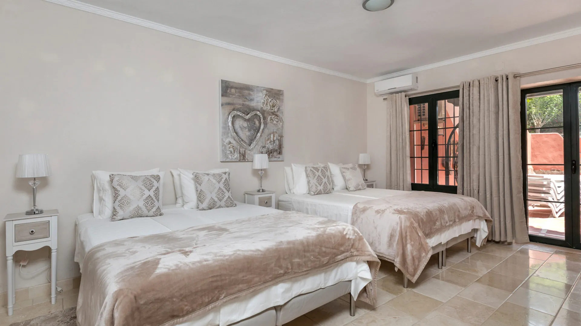 Villa for sale in Vega del Colorado