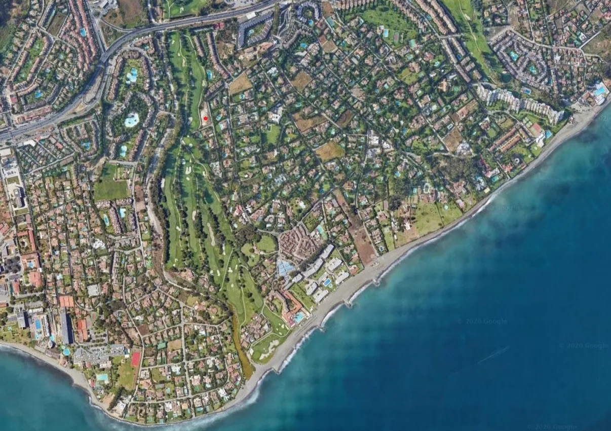 Parcela a la venta en Guadalmina Baja