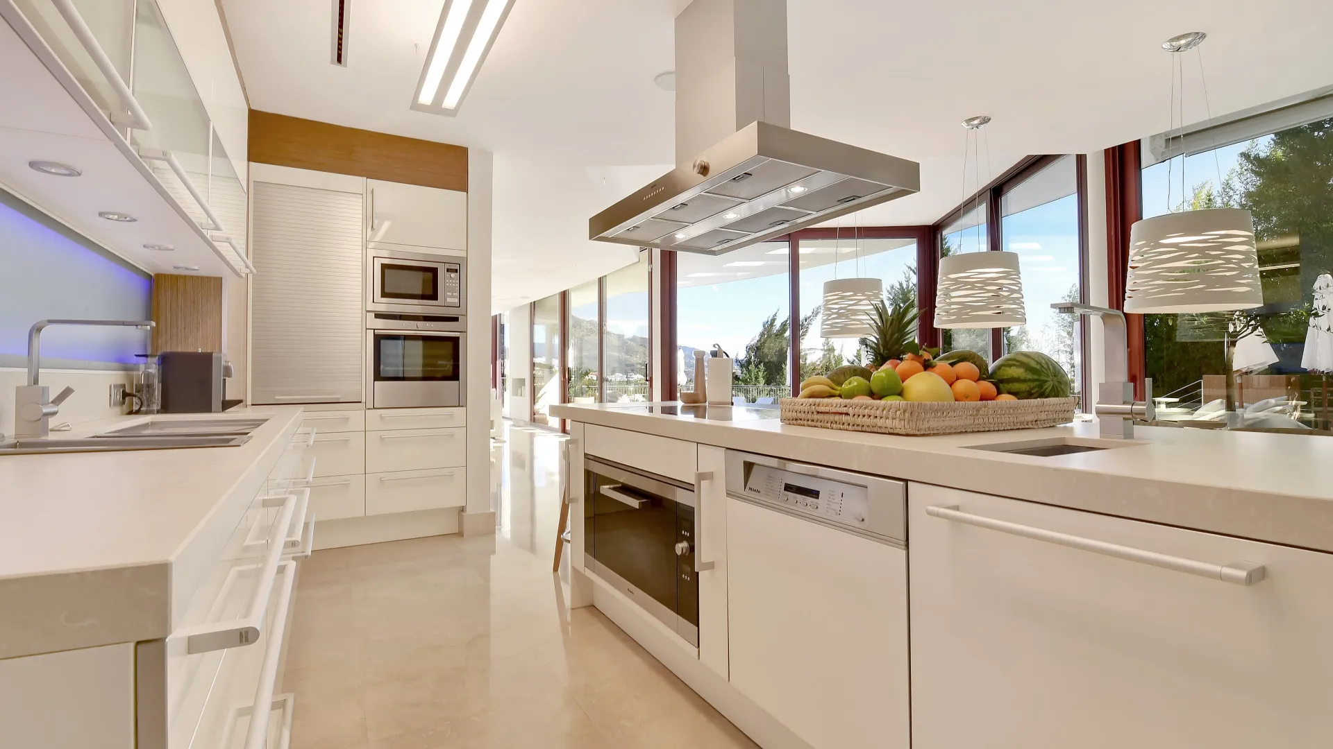 Los Naranjos de Marbella villa for sale