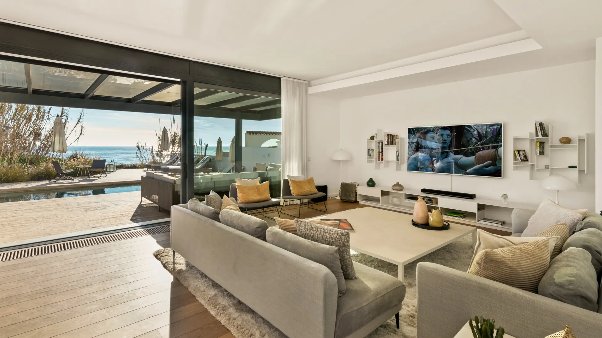 Se vende villa de 6 dormitorios en Costabella