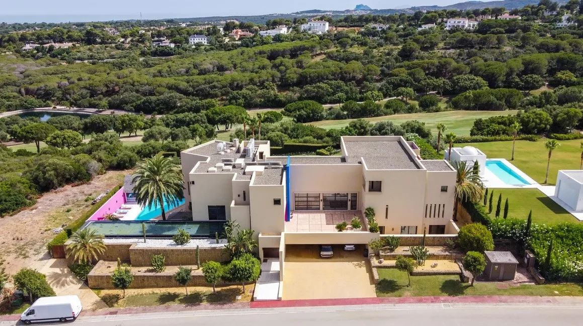 For sale villa in La Reserva with 6 bedrooms