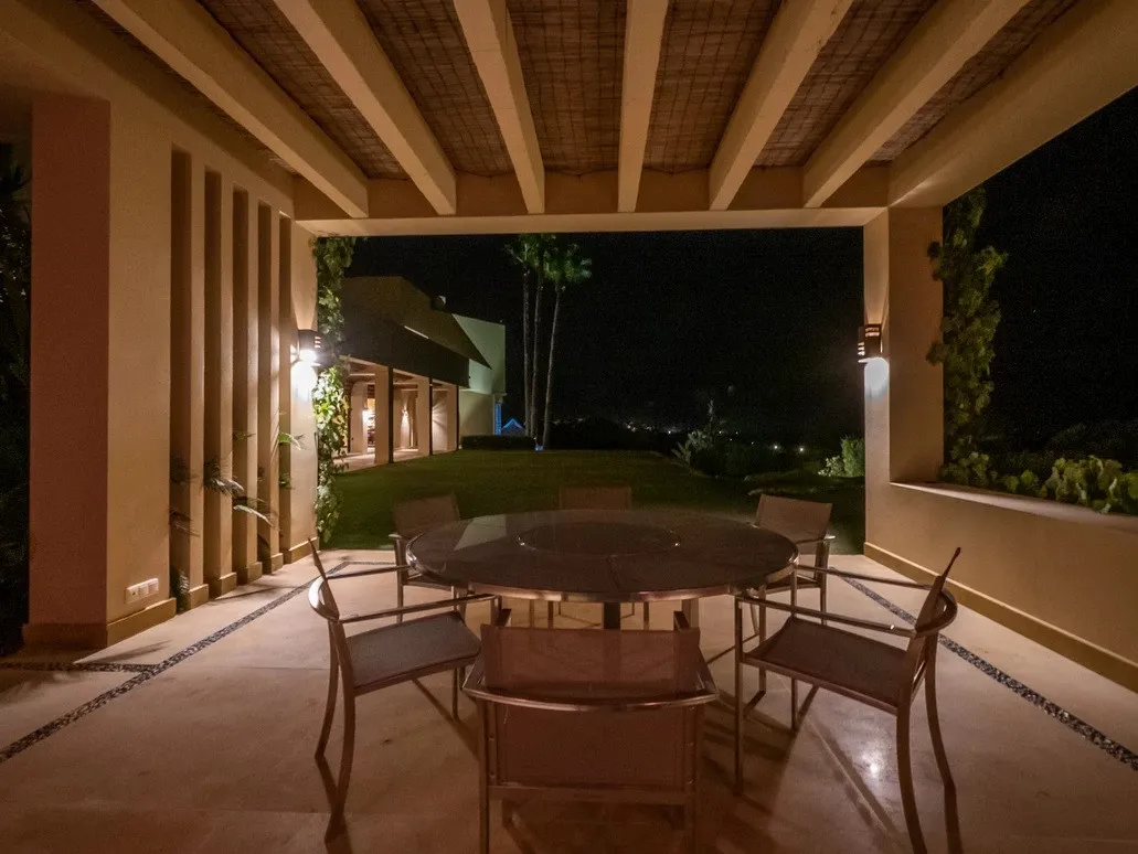 For sale villa in La Reserva with 6 bedrooms