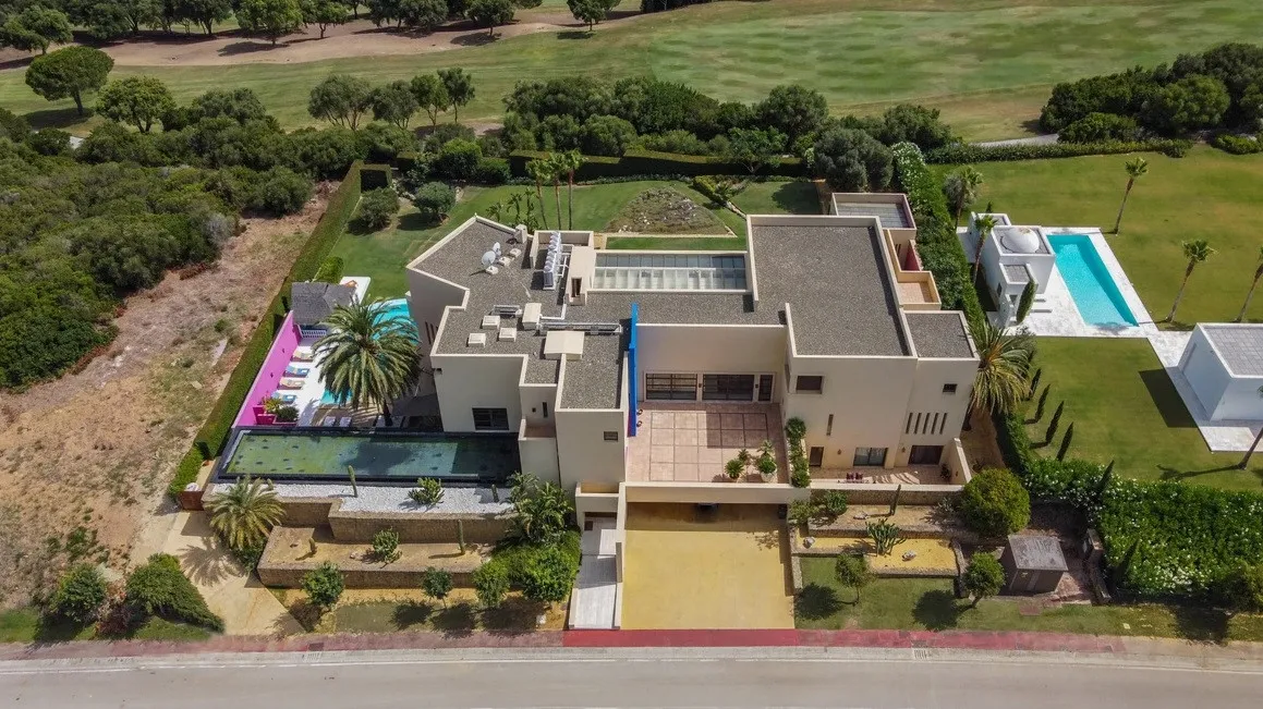 For sale villa in La Reserva with 6 bedrooms