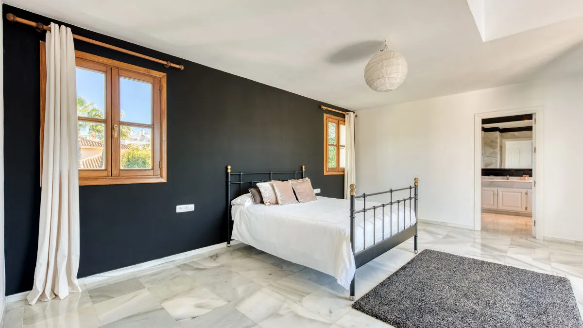 Guadalmina Baja, villa a la venta