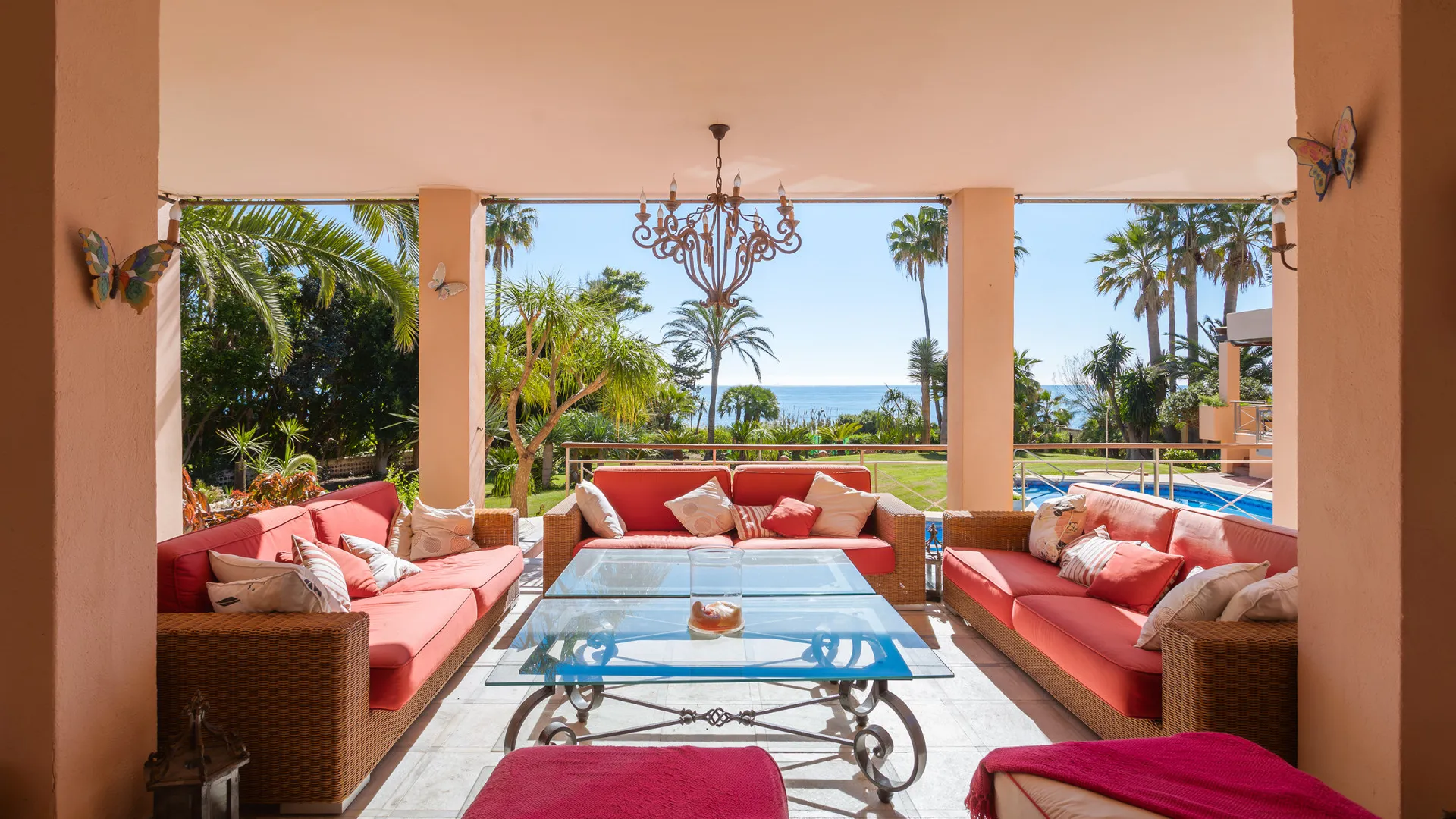 Buy villa in Hacienda Beach with 8 bedrooms
