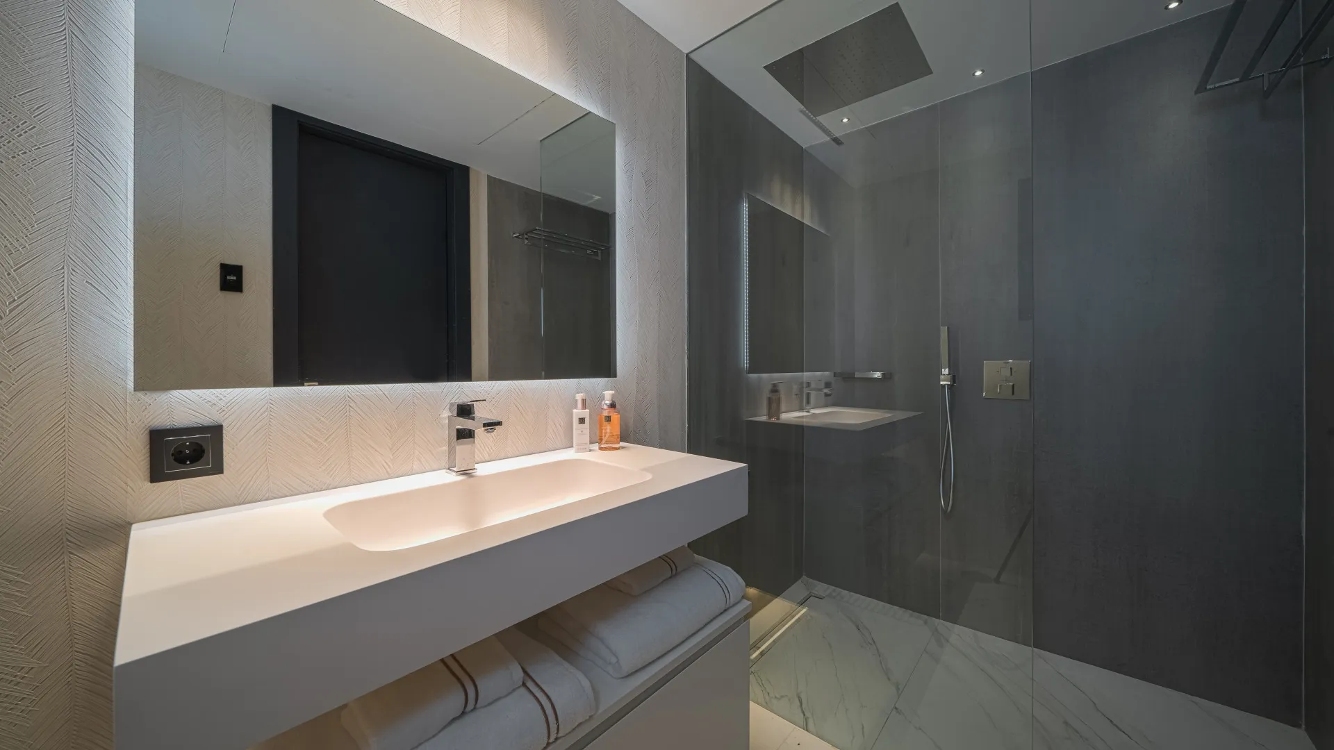 Se vende apartamento en Marbella - Puerto Banus