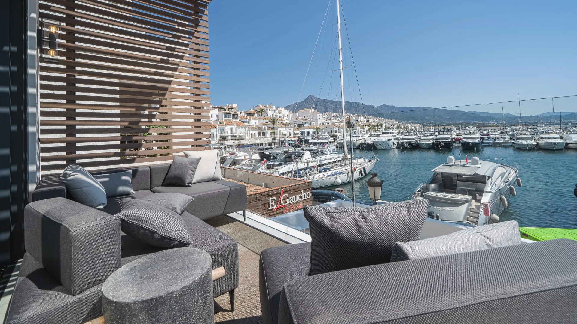 Se vende apartamento en Marbella - Puerto Banus