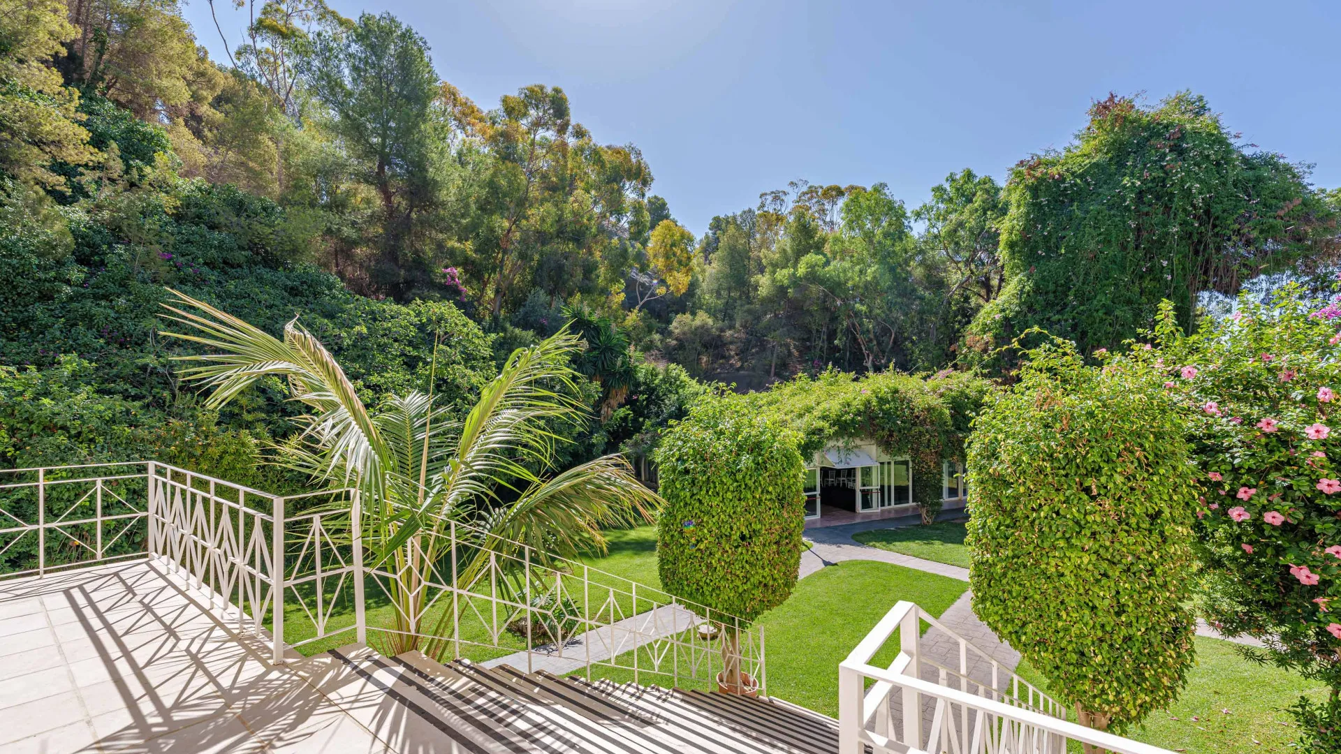 For sale El Limonar palace