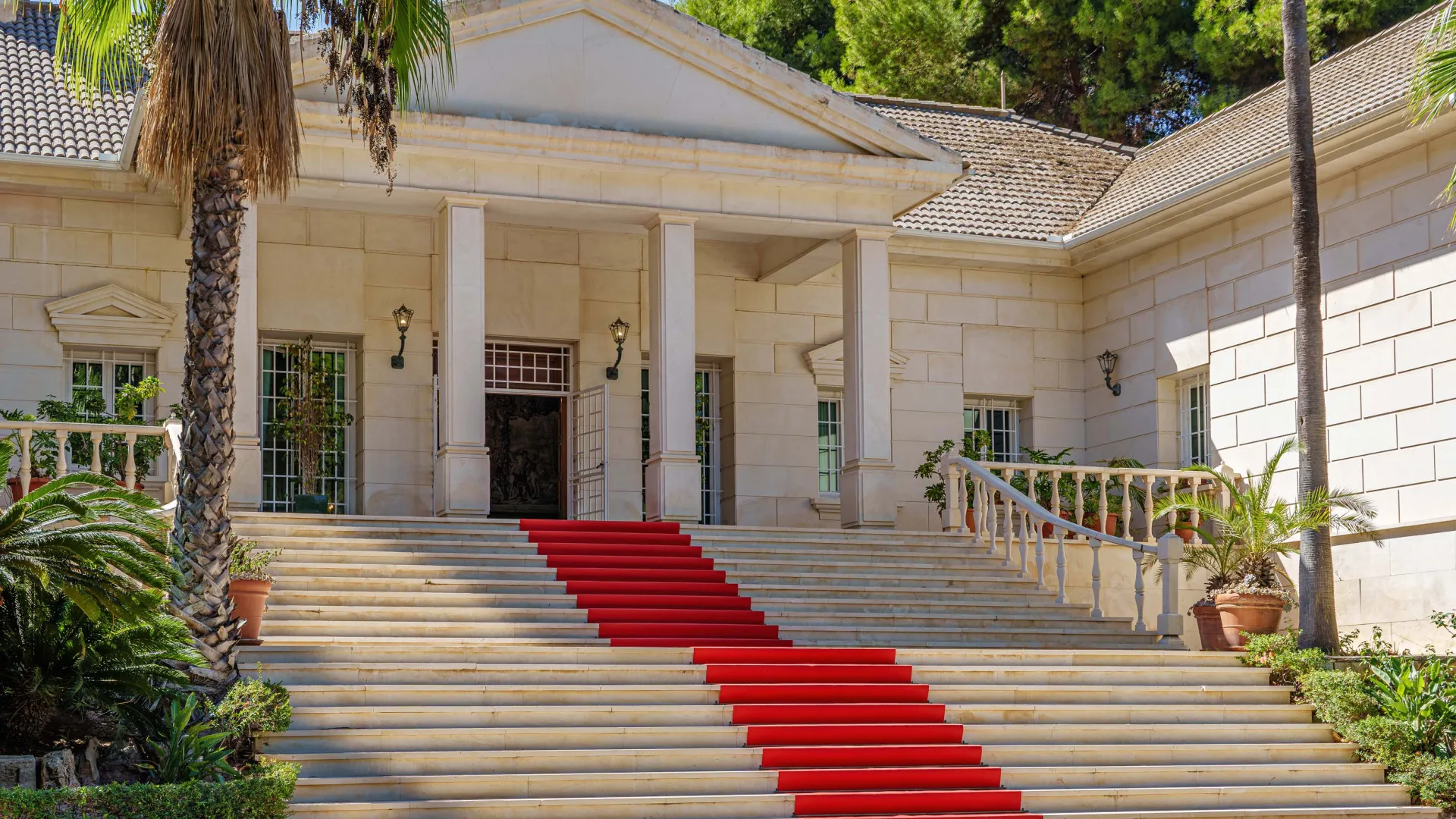 For sale El Limonar palace