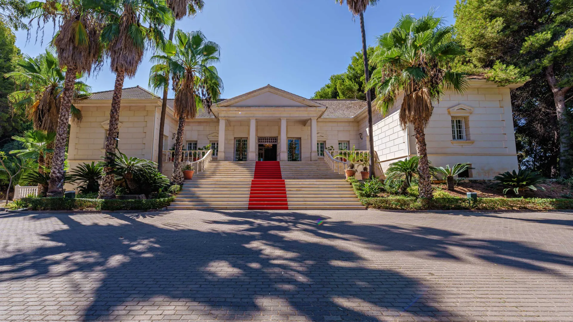 For sale El Limonar palace