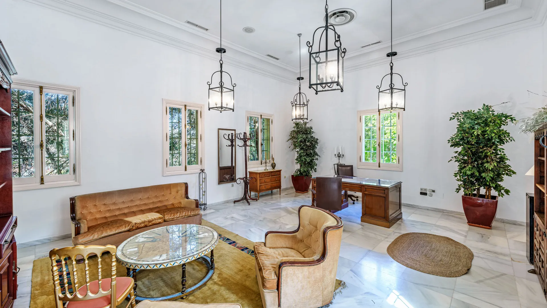 For sale El Limonar palace