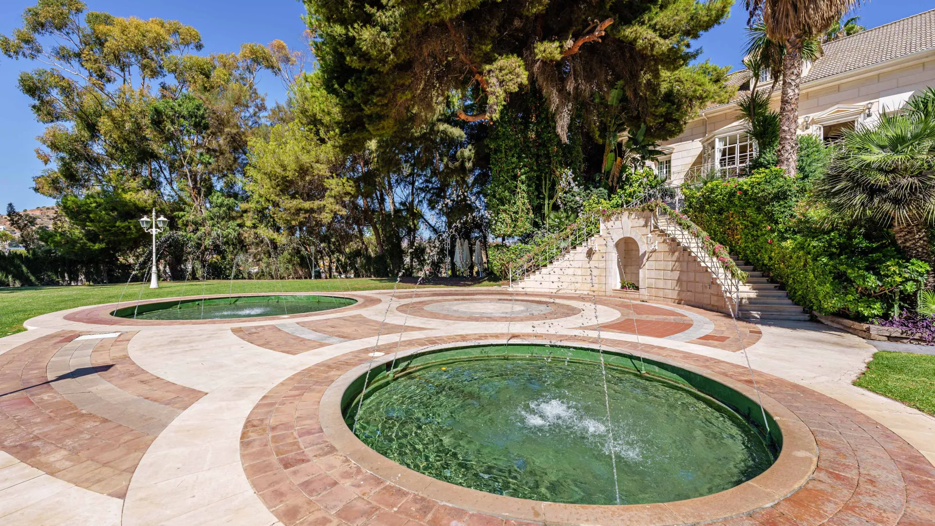 For sale El Limonar palace