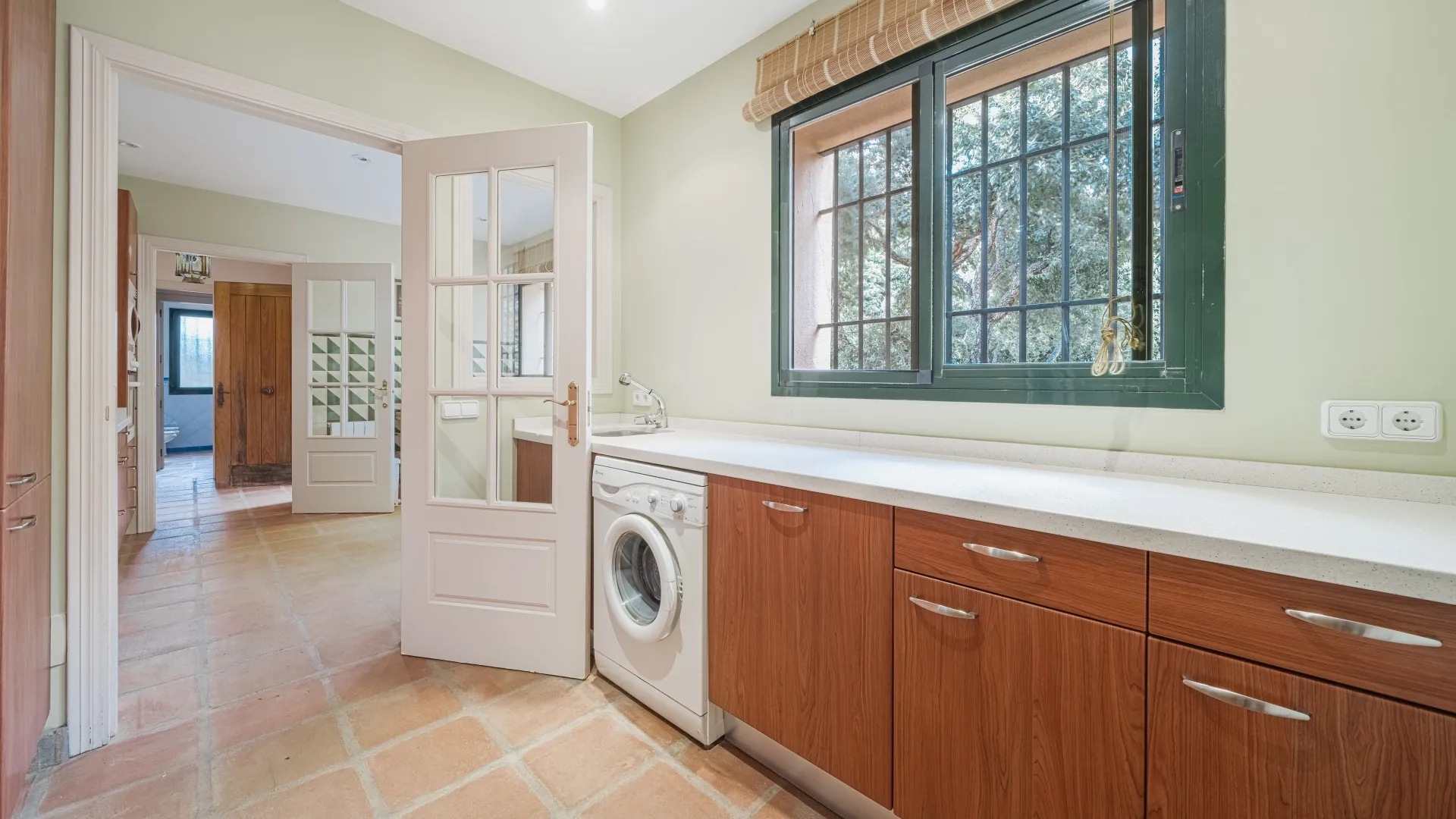 For sale villa with 5 bedrooms in Sotogrande