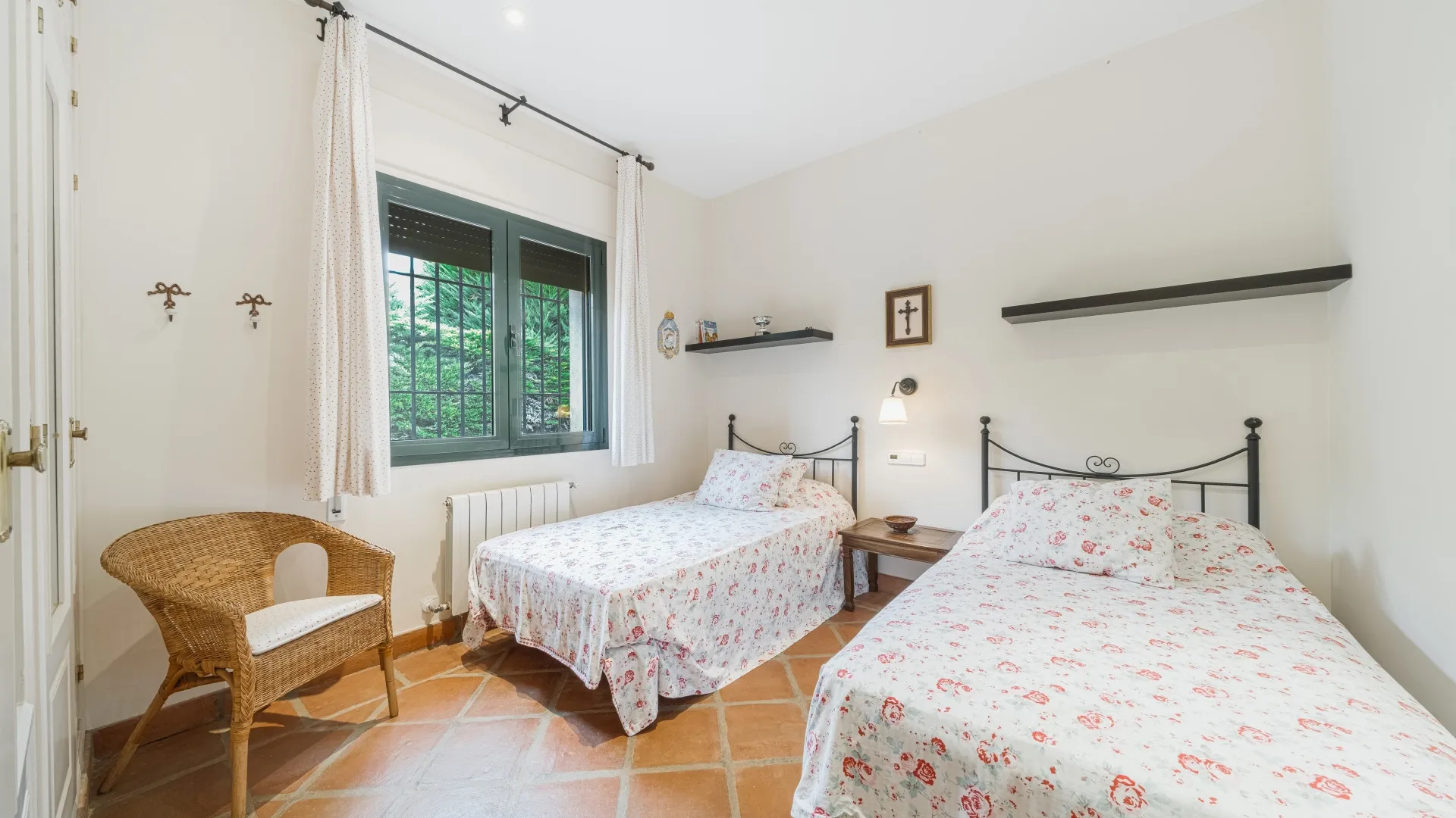 For sale villa with 5 bedrooms in Sotogrande