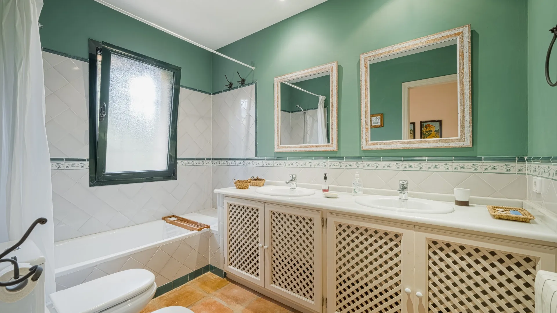 For sale villa with 5 bedrooms in Sotogrande