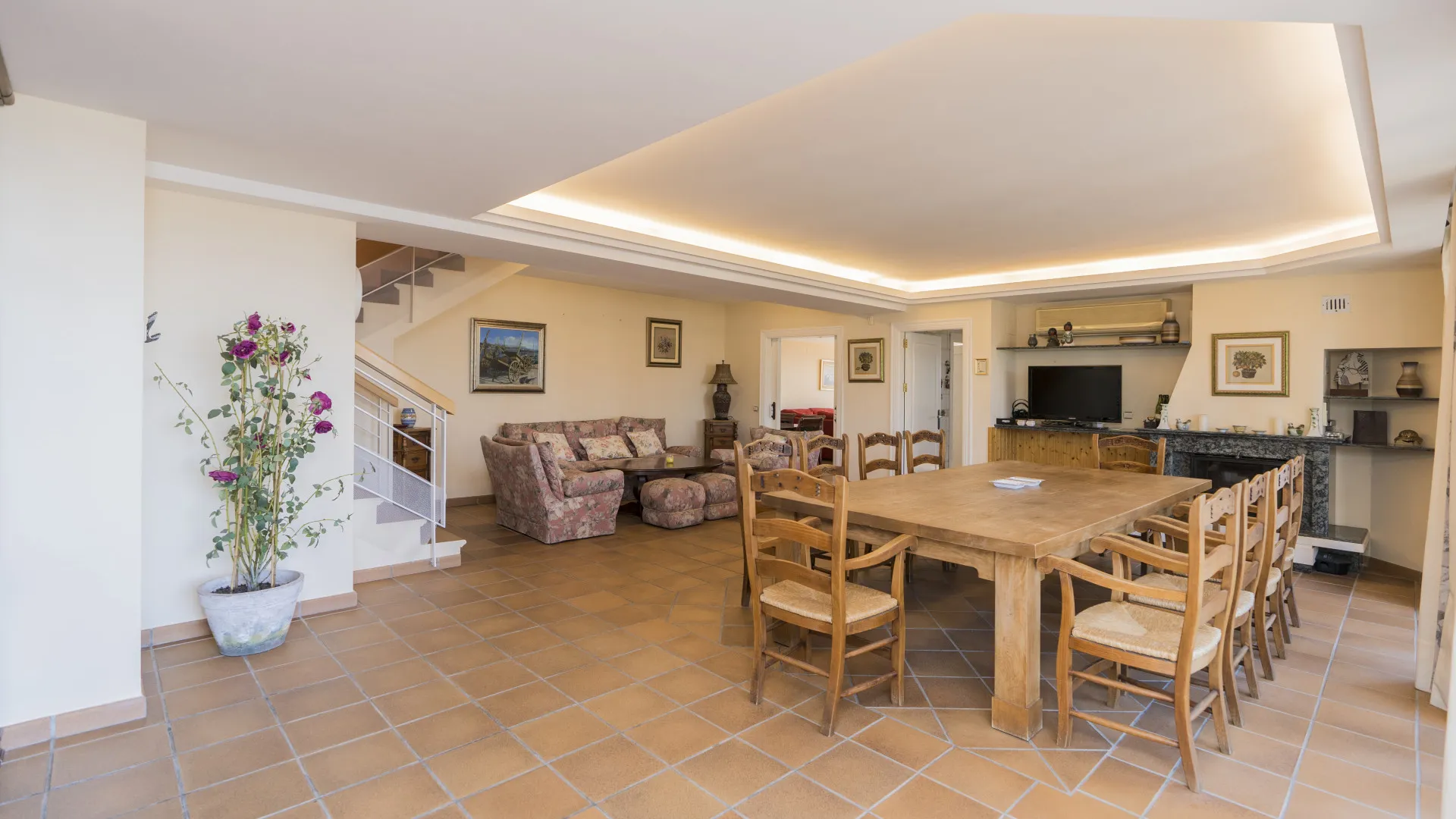 For sale villa with 9 bedrooms in Rincon de la Victoria