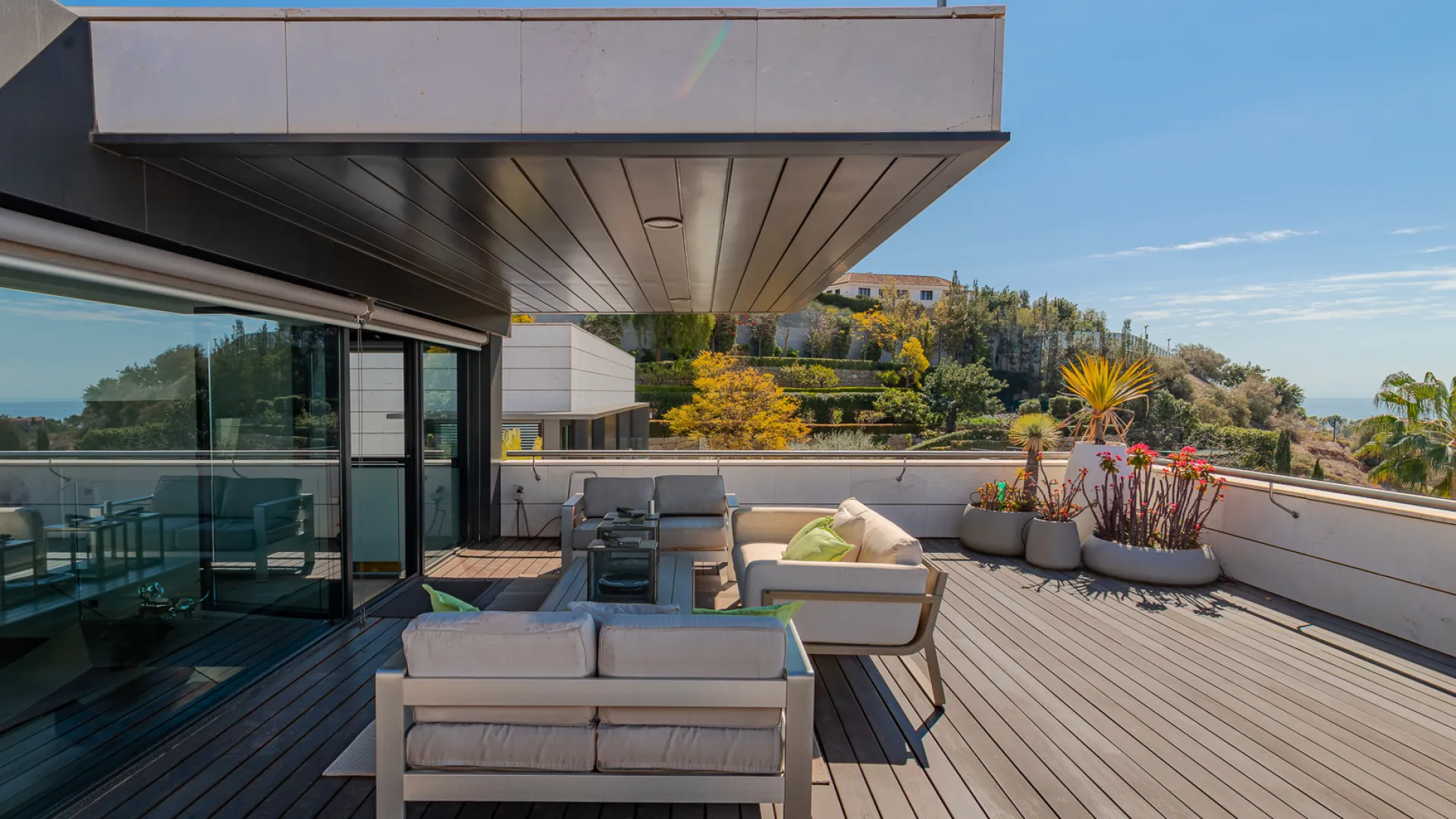 Villa con 8 dormitorios en venta en Malaga - Este