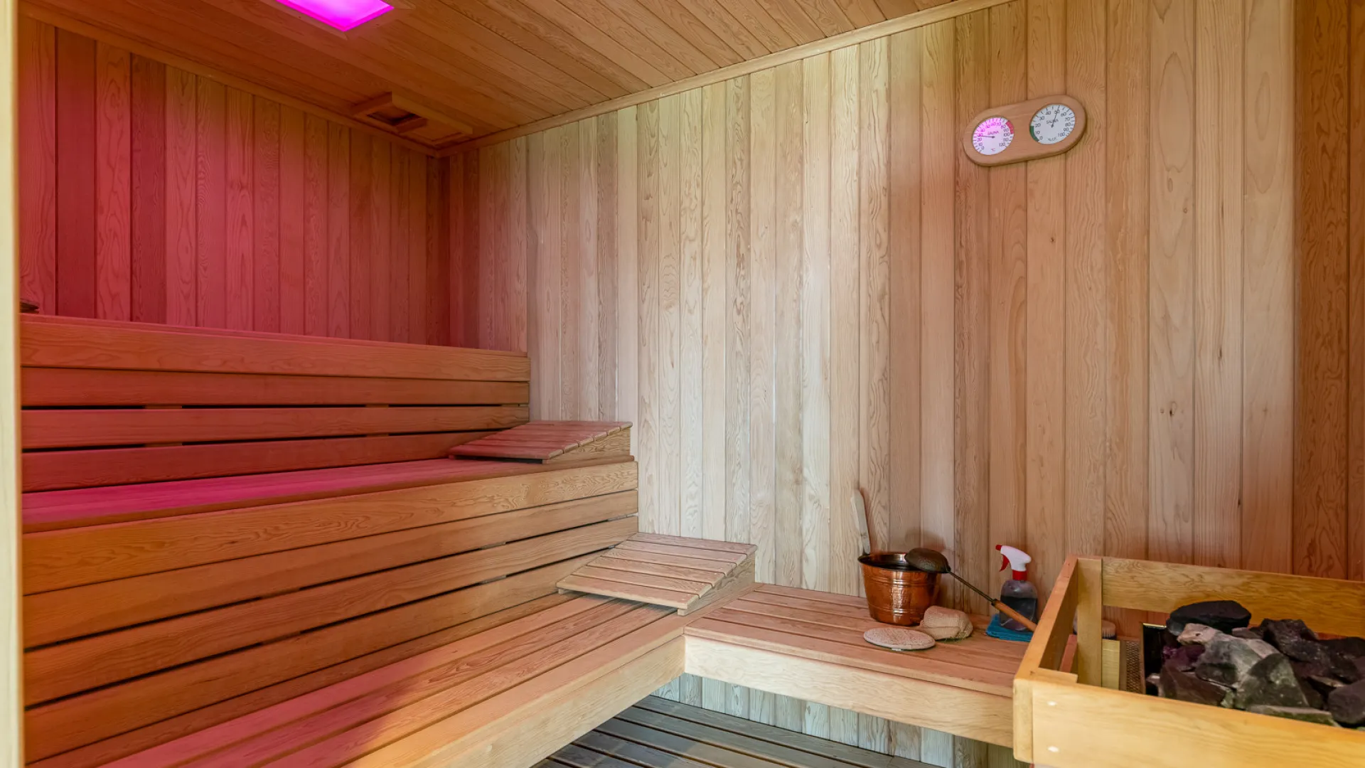 Villa con 8 dormitorios en venta en Malaga - Este