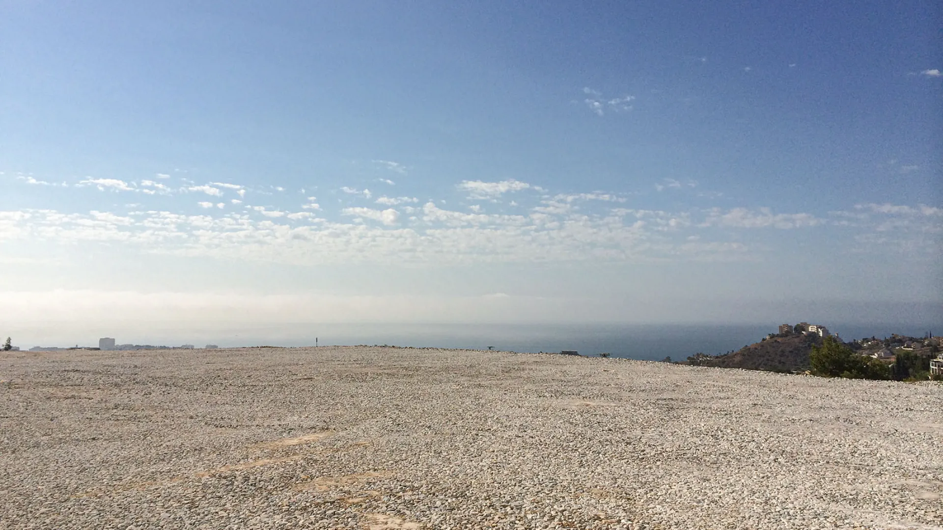 Se vende parcela en Benalmadena