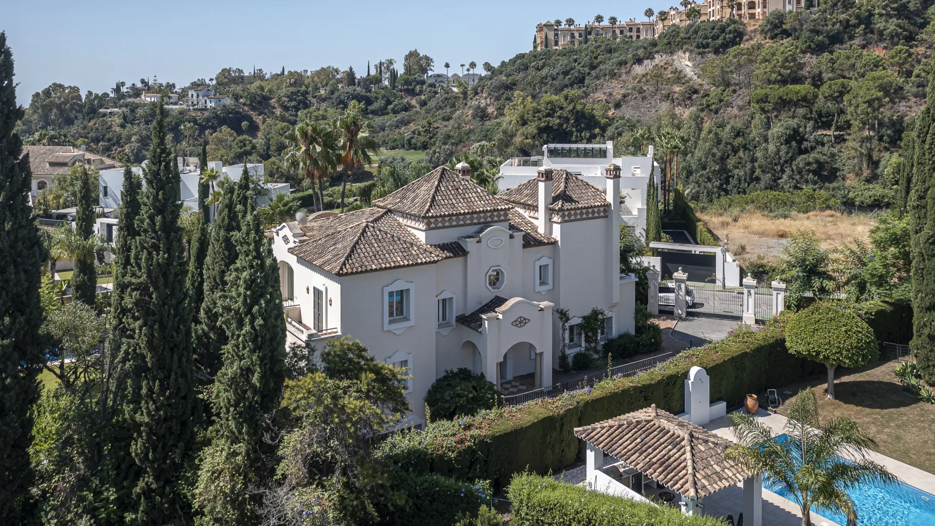 Buy villa in La Reserva de la Quinta