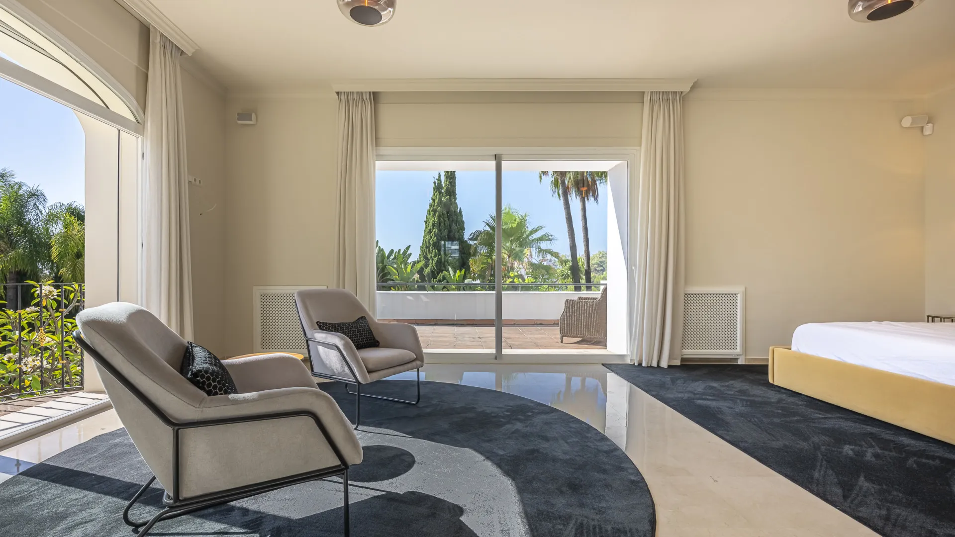 Buy villa in La Reserva de la Quinta