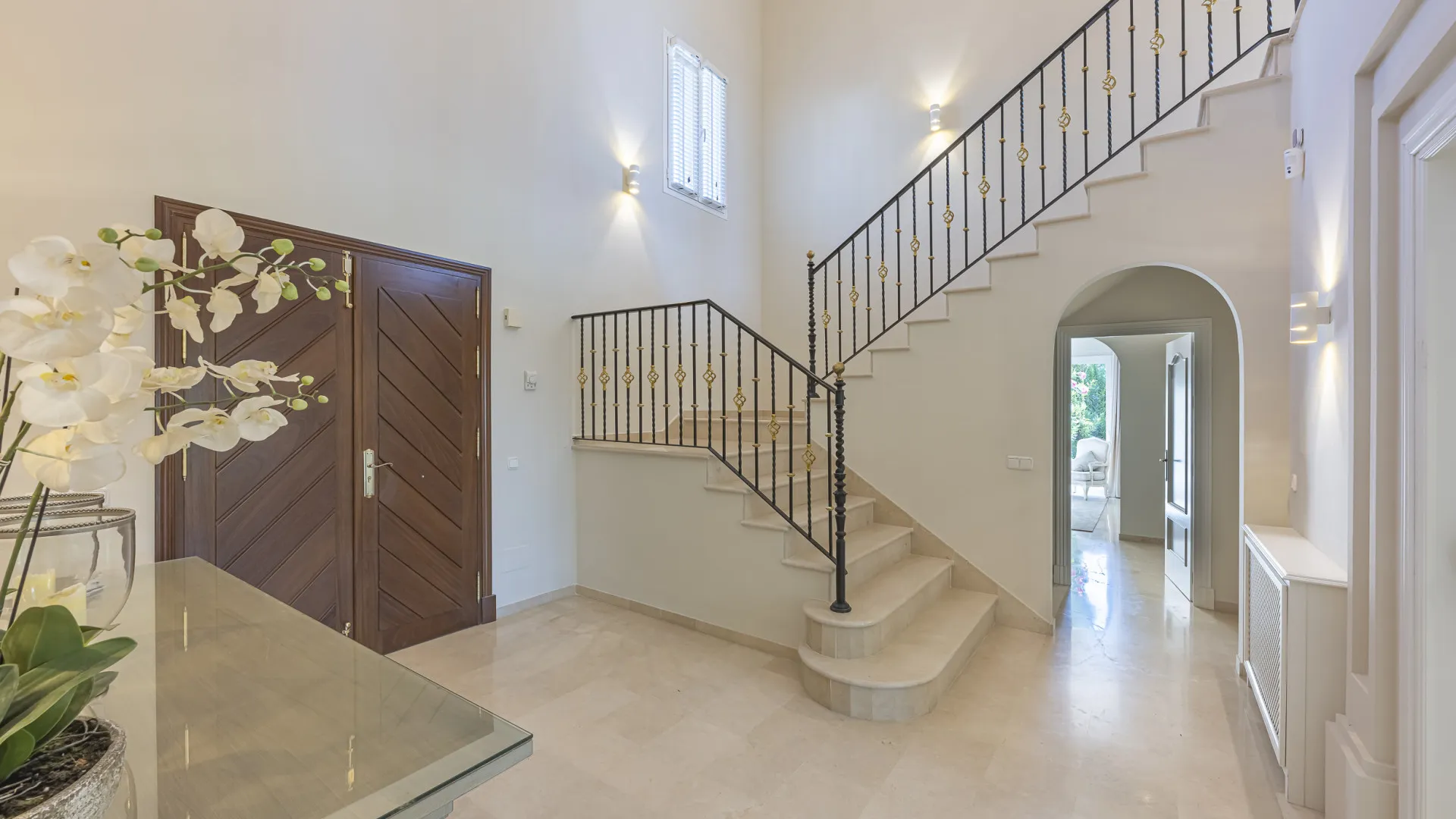 Buy villa in La Reserva de la Quinta