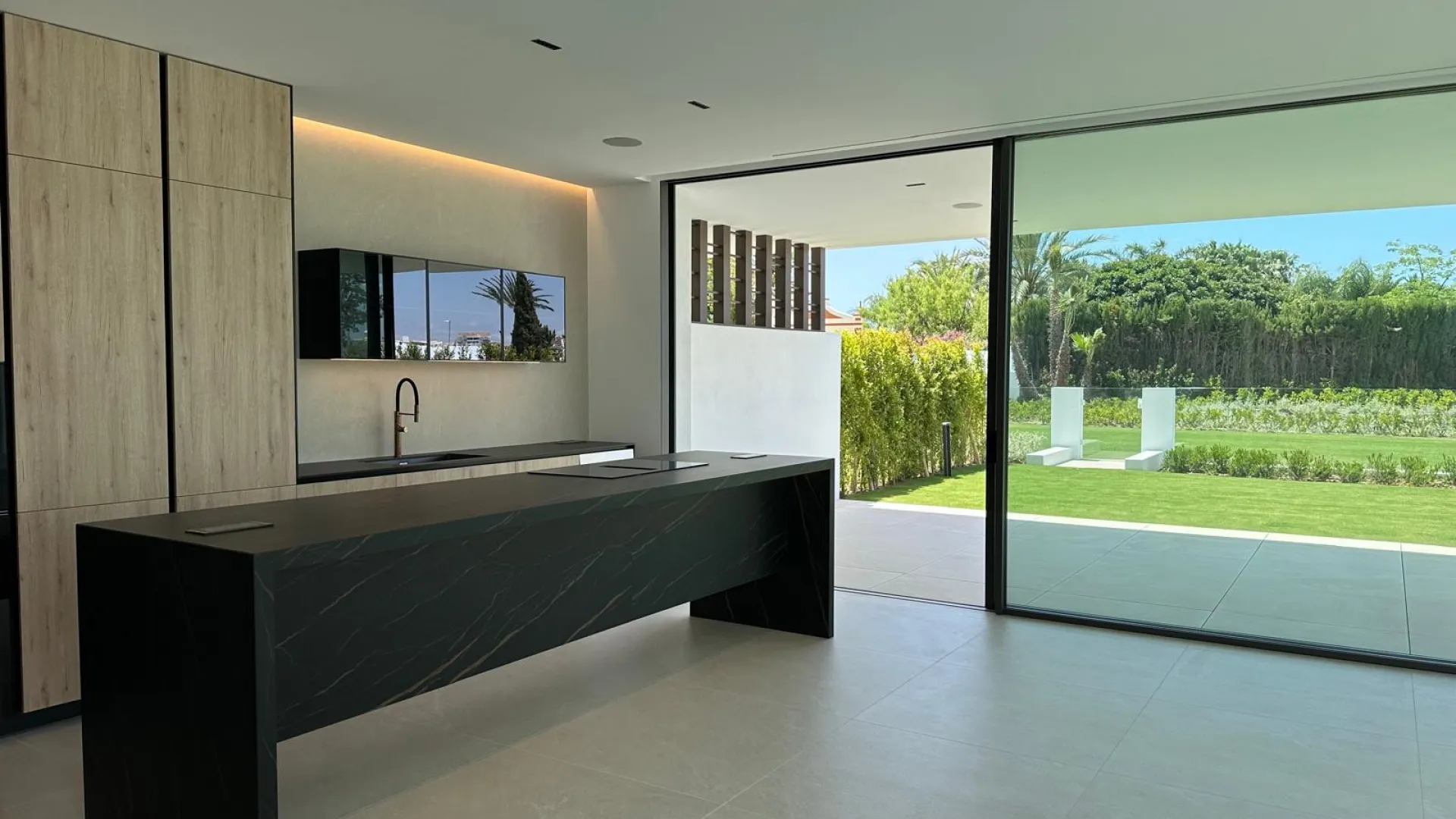 Semi detached villa in Atalaya de Rio Verde for sale