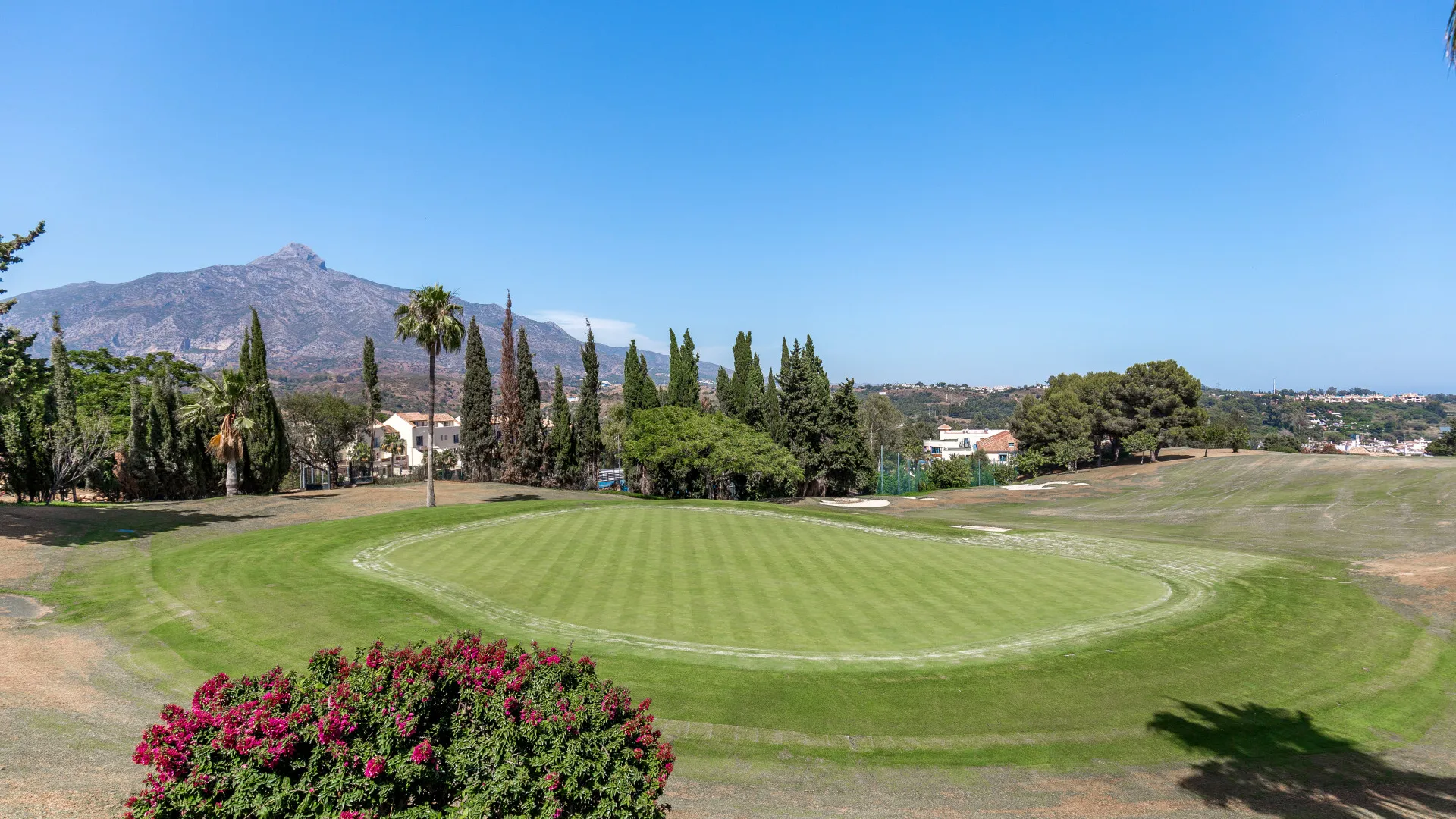 Comprar adosado en Peñablanca con 2 dormitorios