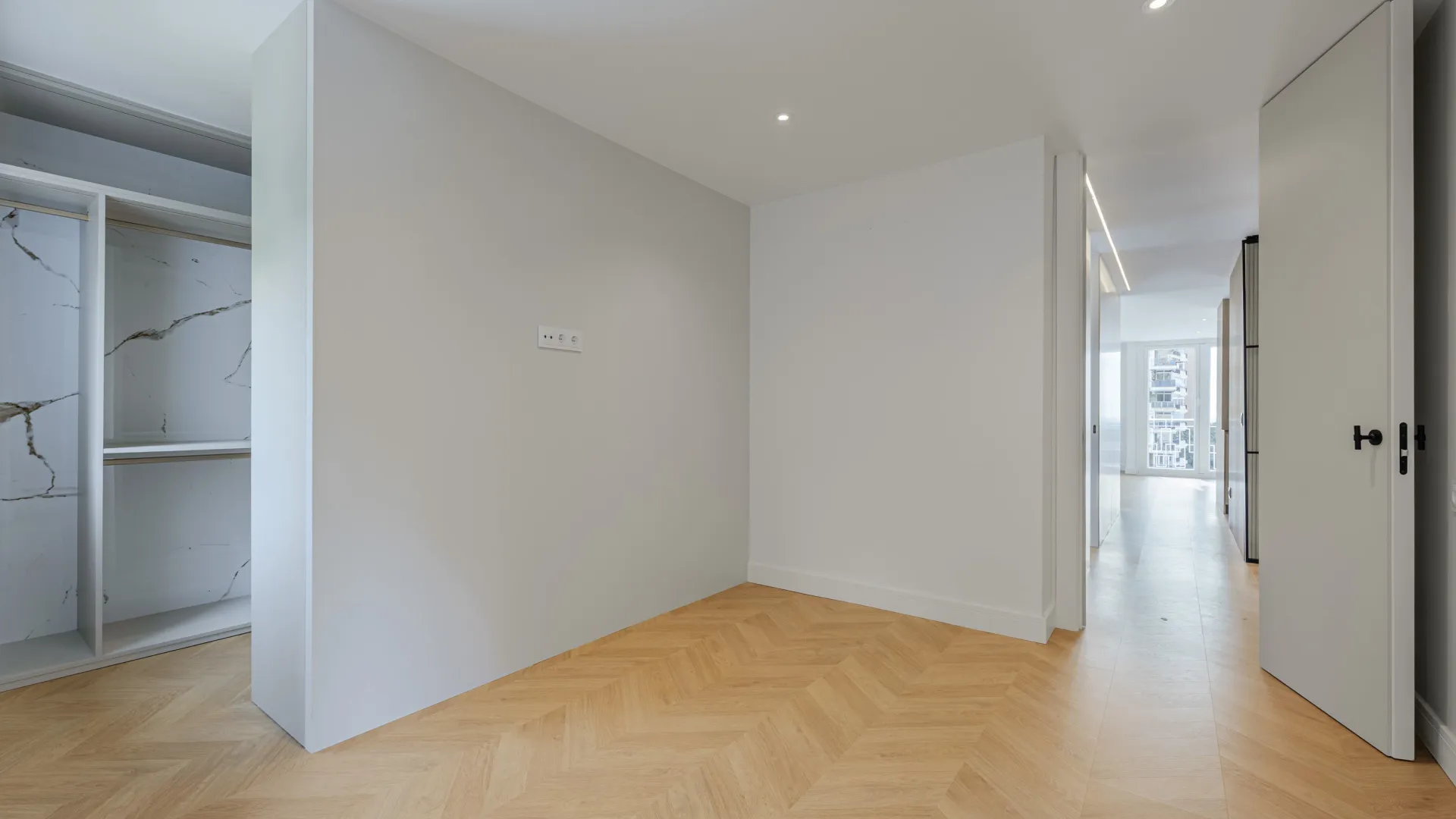 For sale La Malagueta - La Caleta apartment with 2 bedrooms