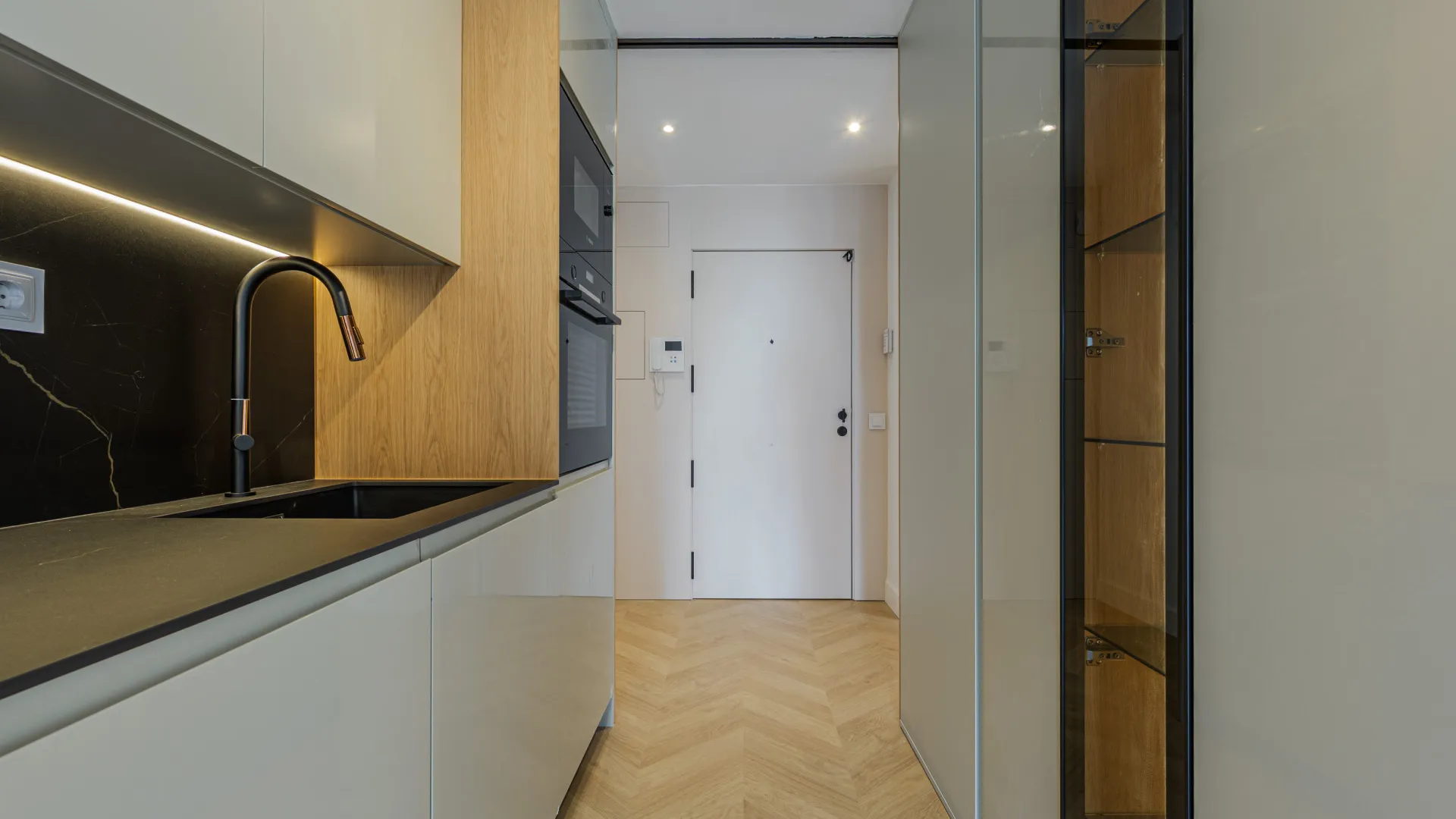 For sale La Malagueta - La Caleta apartment with 2 bedrooms