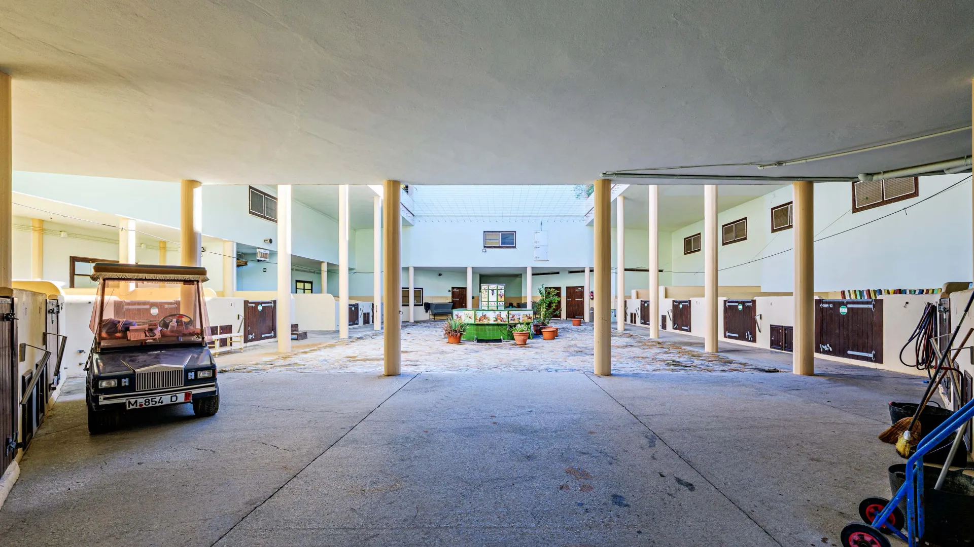 Estate with 10 bedrooms for sale in Alhaurin de la Torre