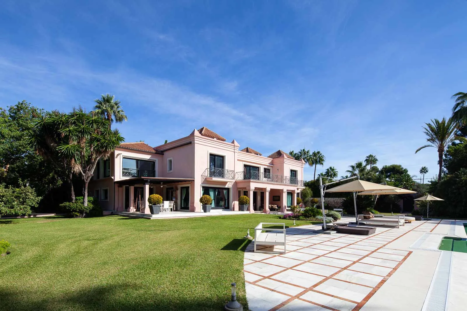 Buy Paraiso Barronal 10 bedrooms villa