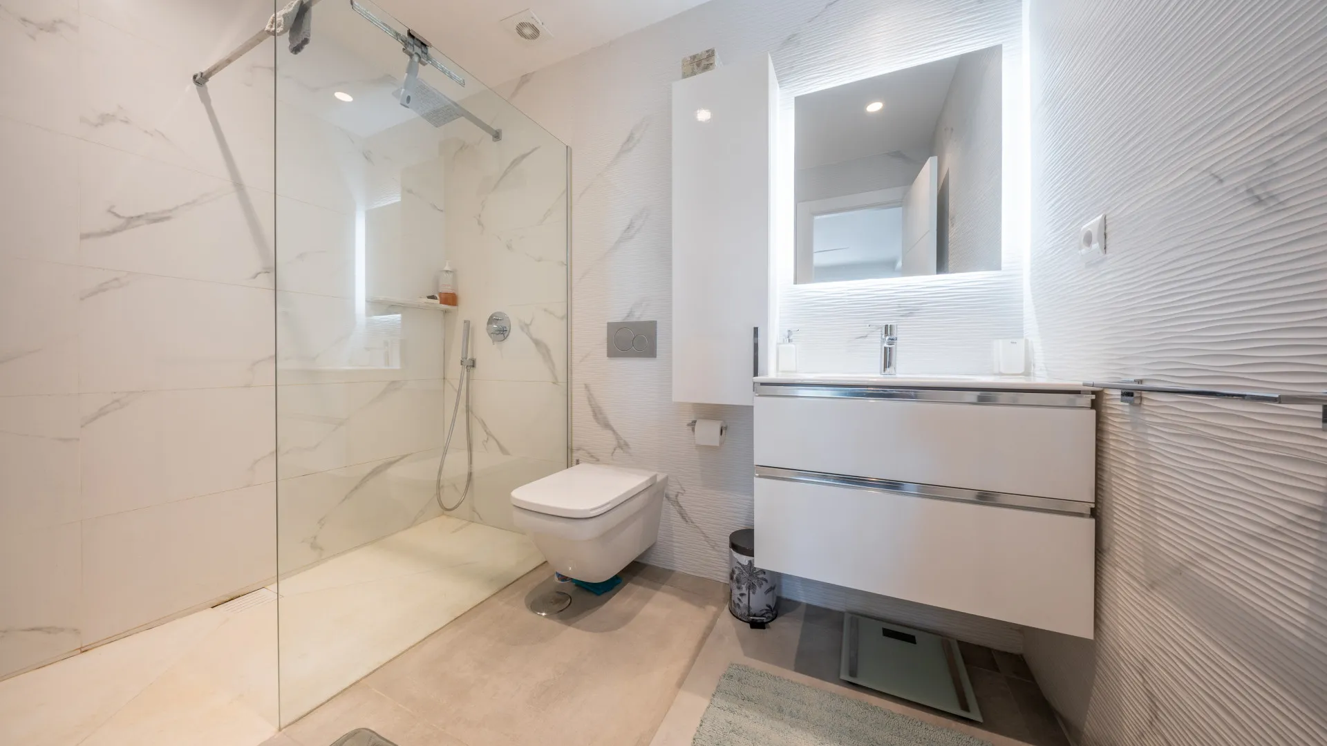 Ground floor apartment with 2 bedrooms for sale in Lorcrimar