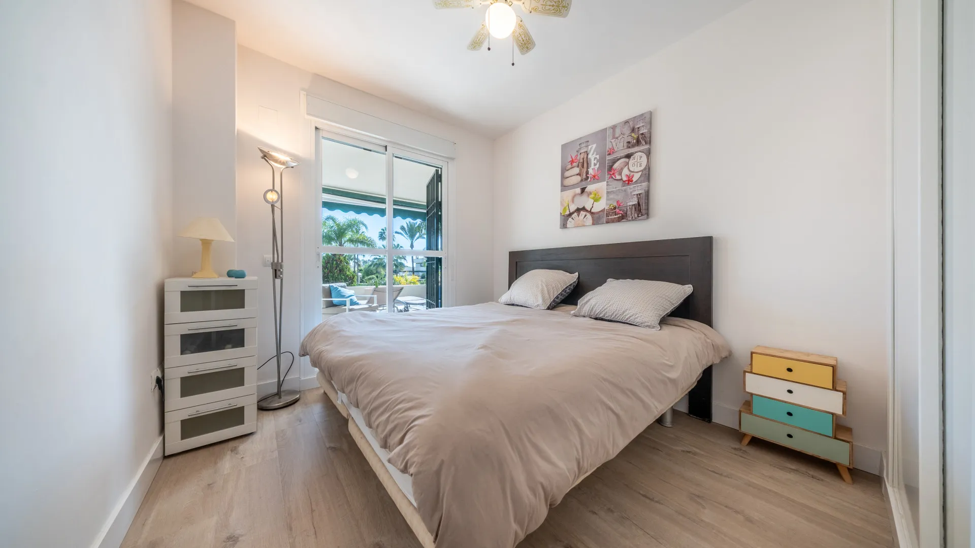 Ground floor apartment with 2 bedrooms for sale in Lorcrimar