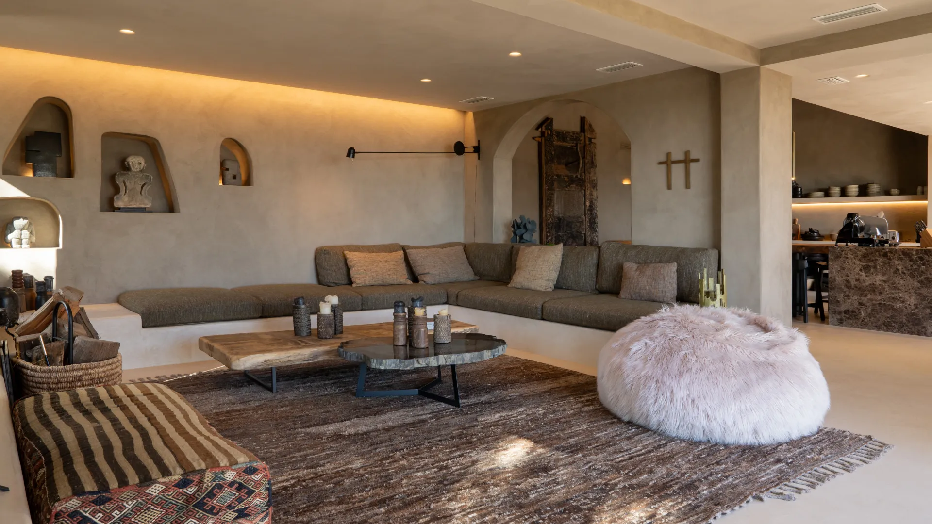 Se vende villa en Selwo con 5 dormitorios