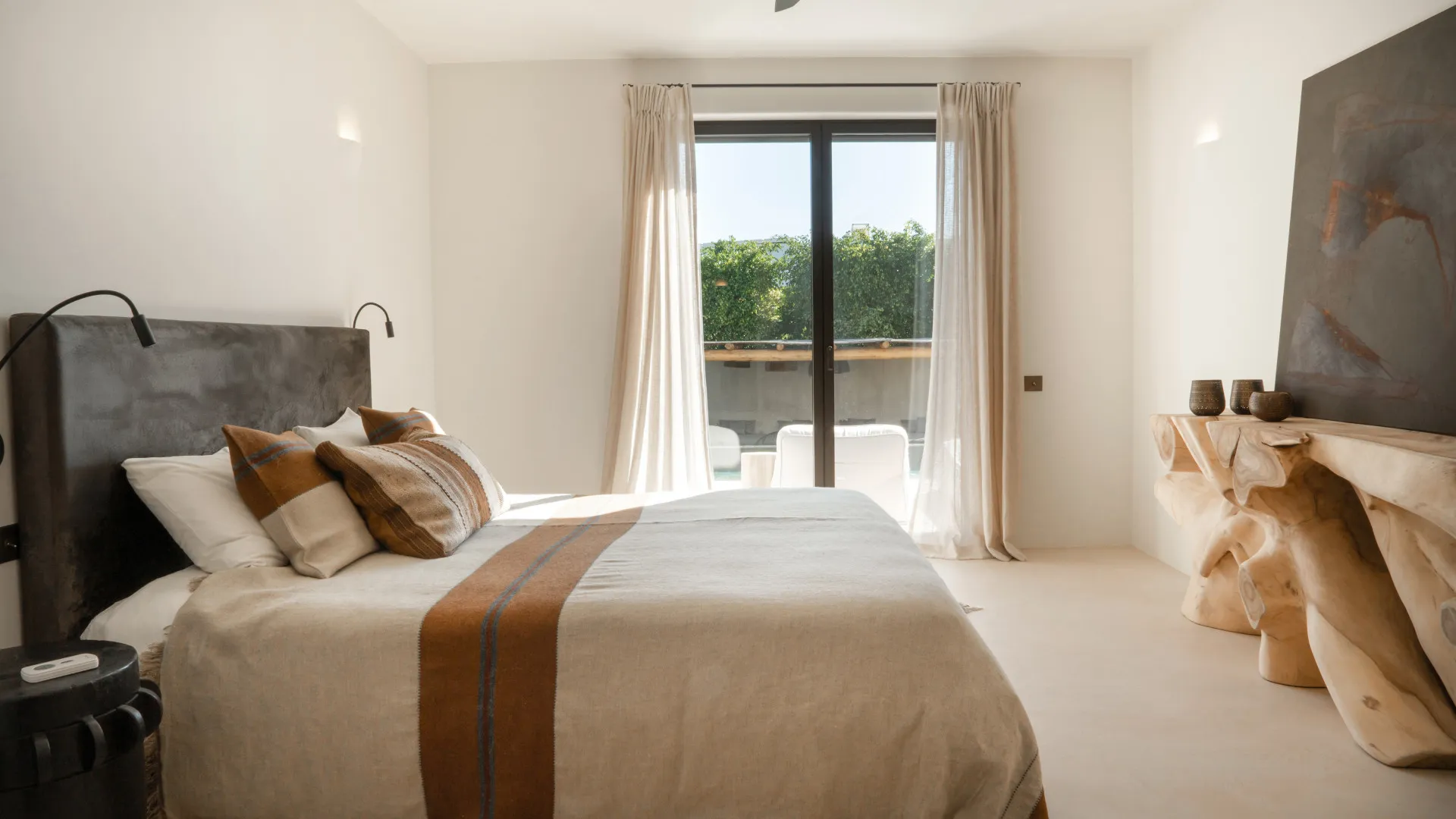 Se vende villa en Selwo con 5 dormitorios