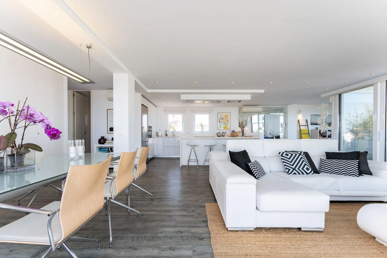 Calahonda Playa, atico duplex en venta con 2 dormitorios