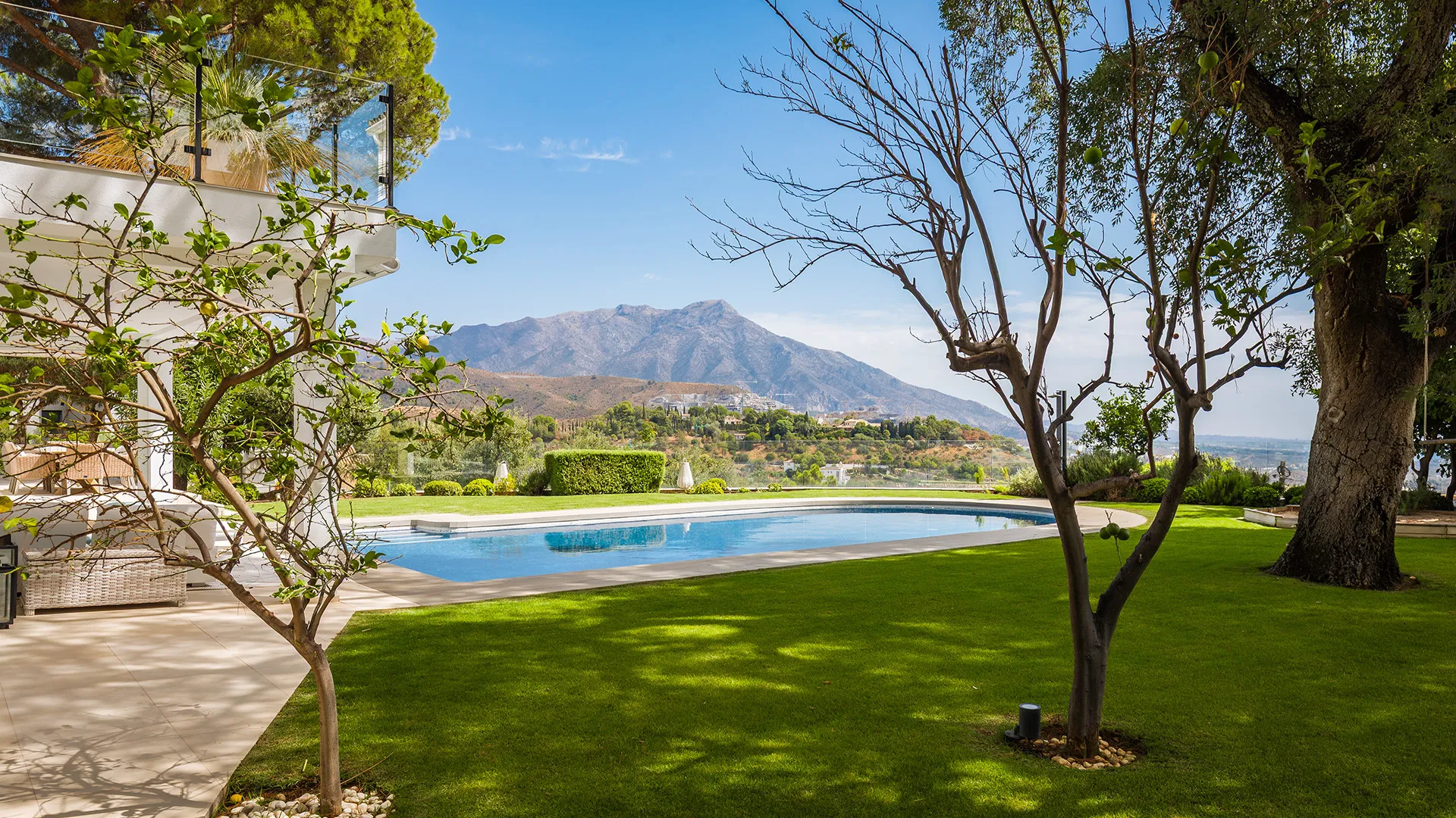 For sale villa with 8 bedrooms in El Madroñal