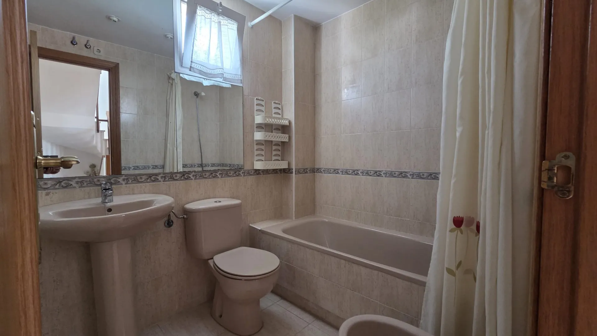 Semi detached house for sale in Arroyo de las Piedras with 4 bedrooms
