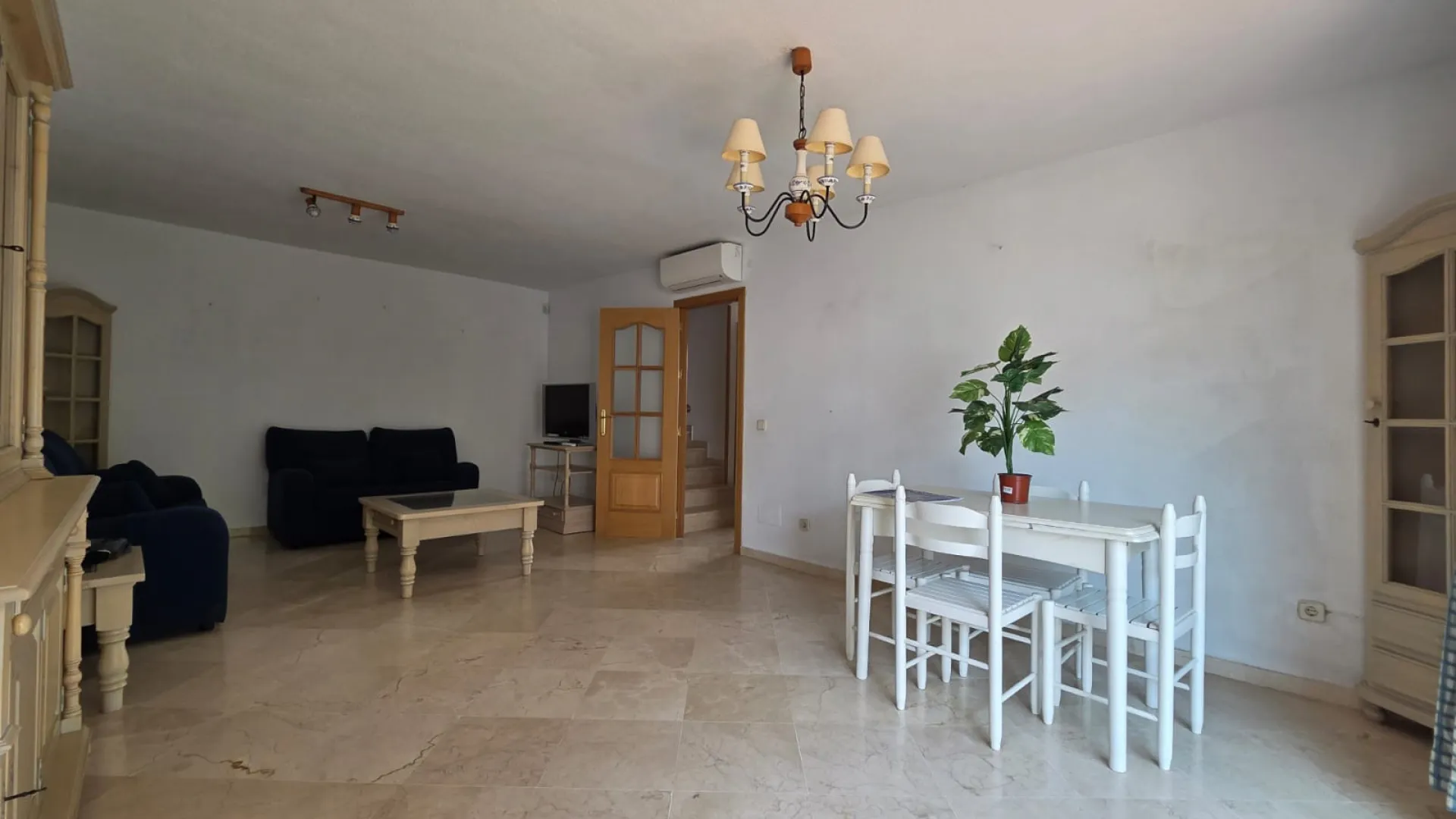 Semi detached house for sale in Arroyo de las Piedras with 4 bedrooms