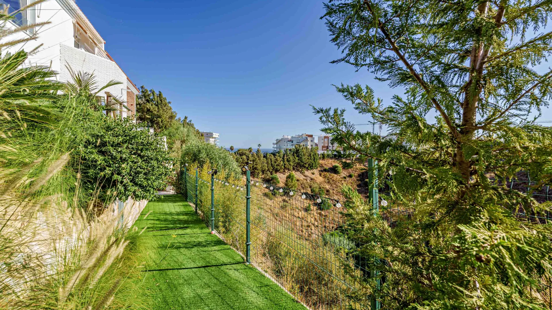 Reserva del Higuerón, villa pareada en venta