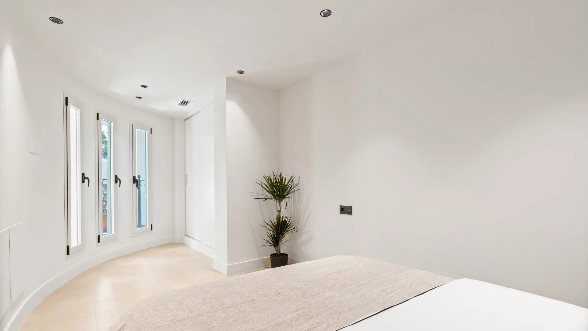 Ground floor apartment for sale in Palacetes Los Belvederes