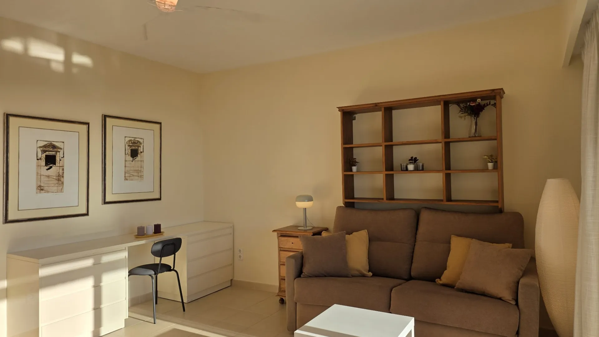 Don Carlos studio for sale