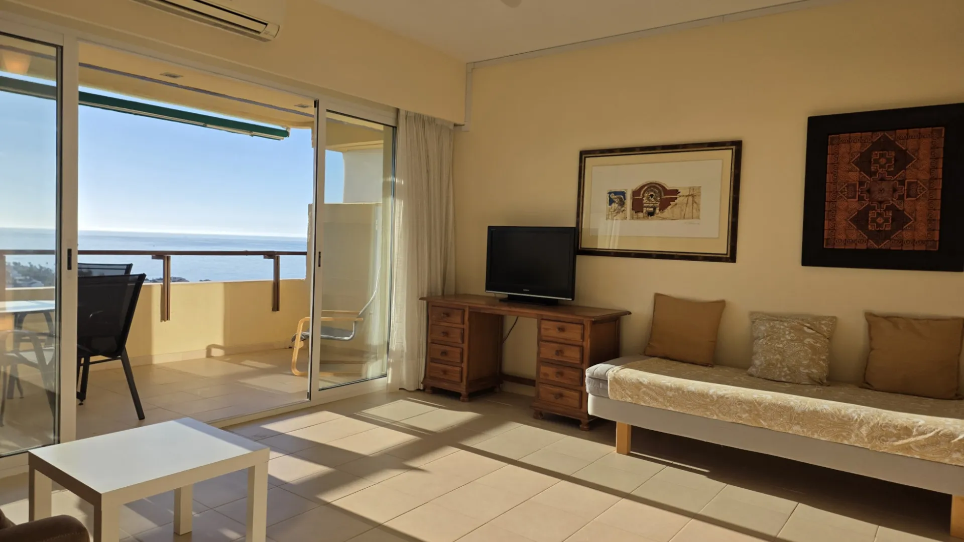 Don Carlos studio for sale