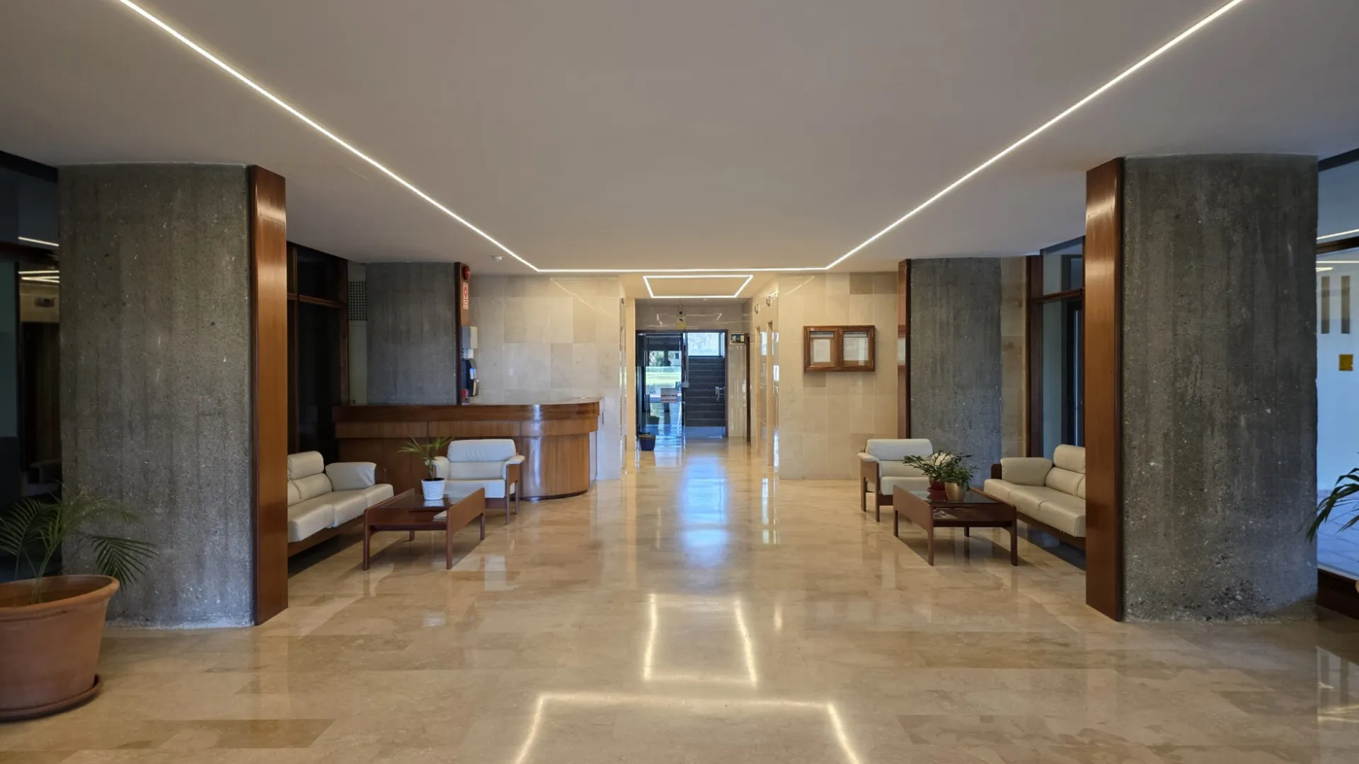 Don Carlos studio for sale