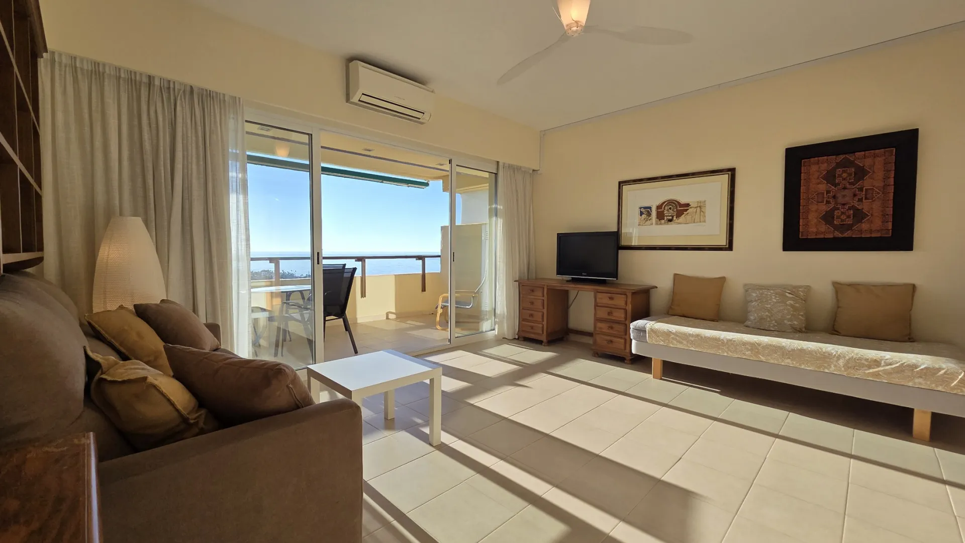 Don Carlos studio for sale