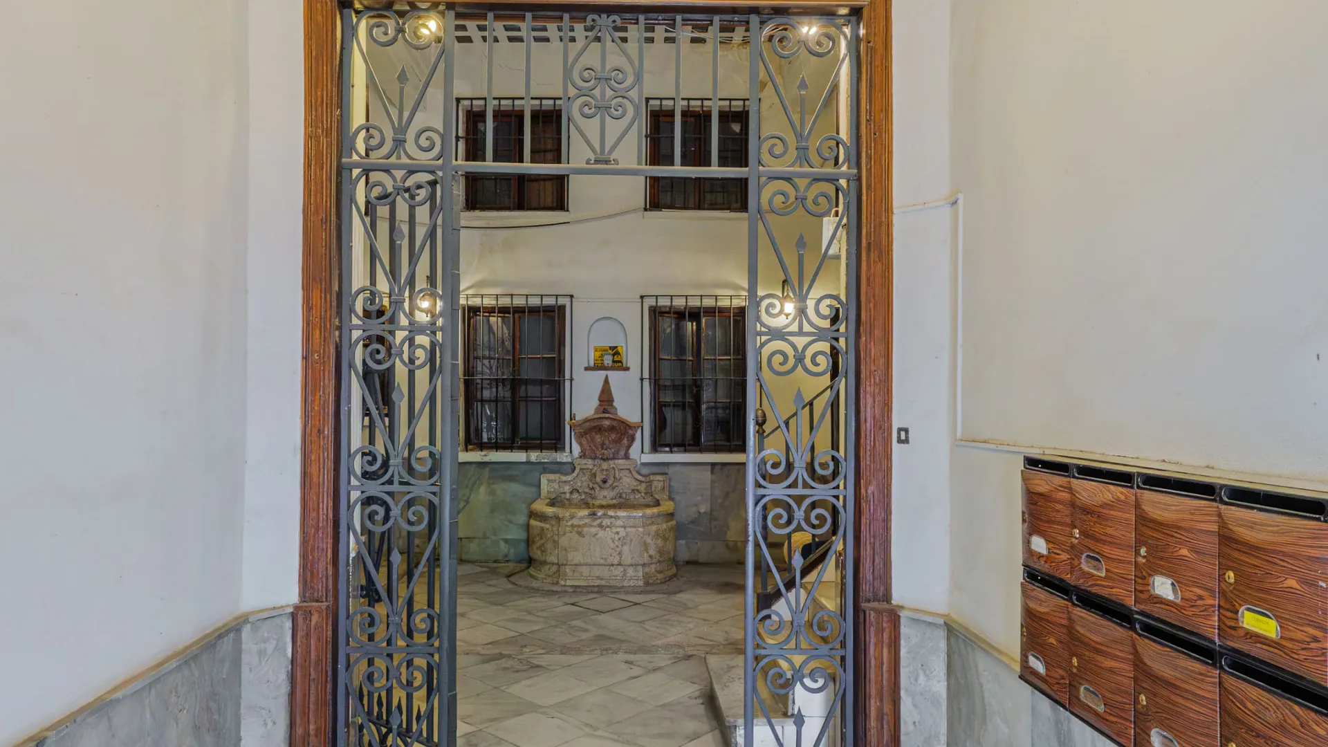 For sale unique building in Centro Histórico